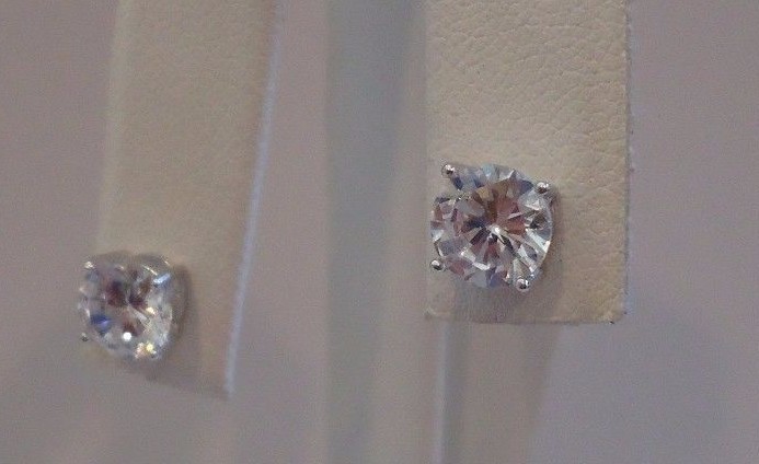 925 STERLING SILVER STUD EARRING 3 CARATS ROUND CUT LAB CREATED DIAMOND /SZ 7MM