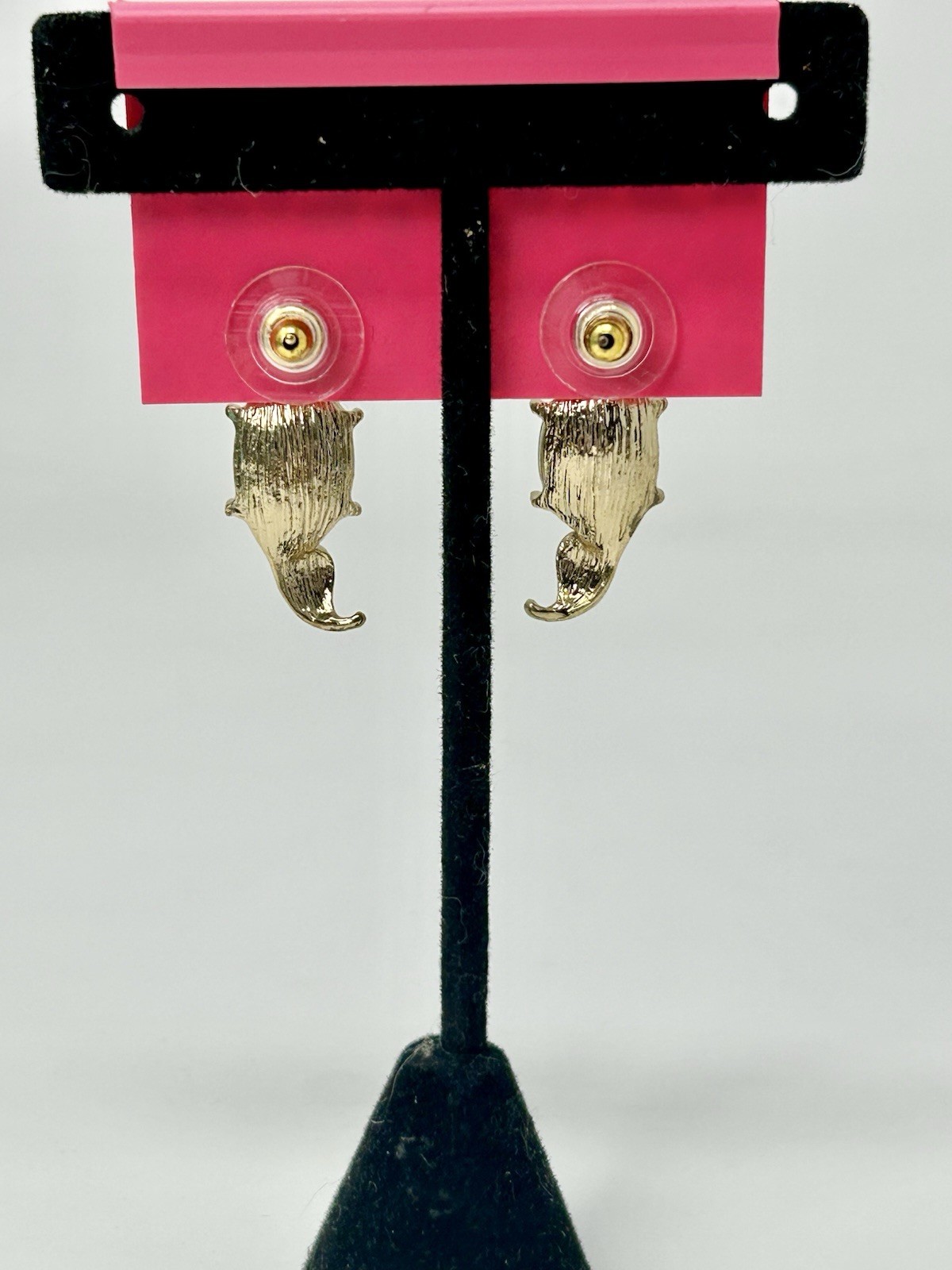Betsey Johnson Raccoon Drop Stud Earrings B345