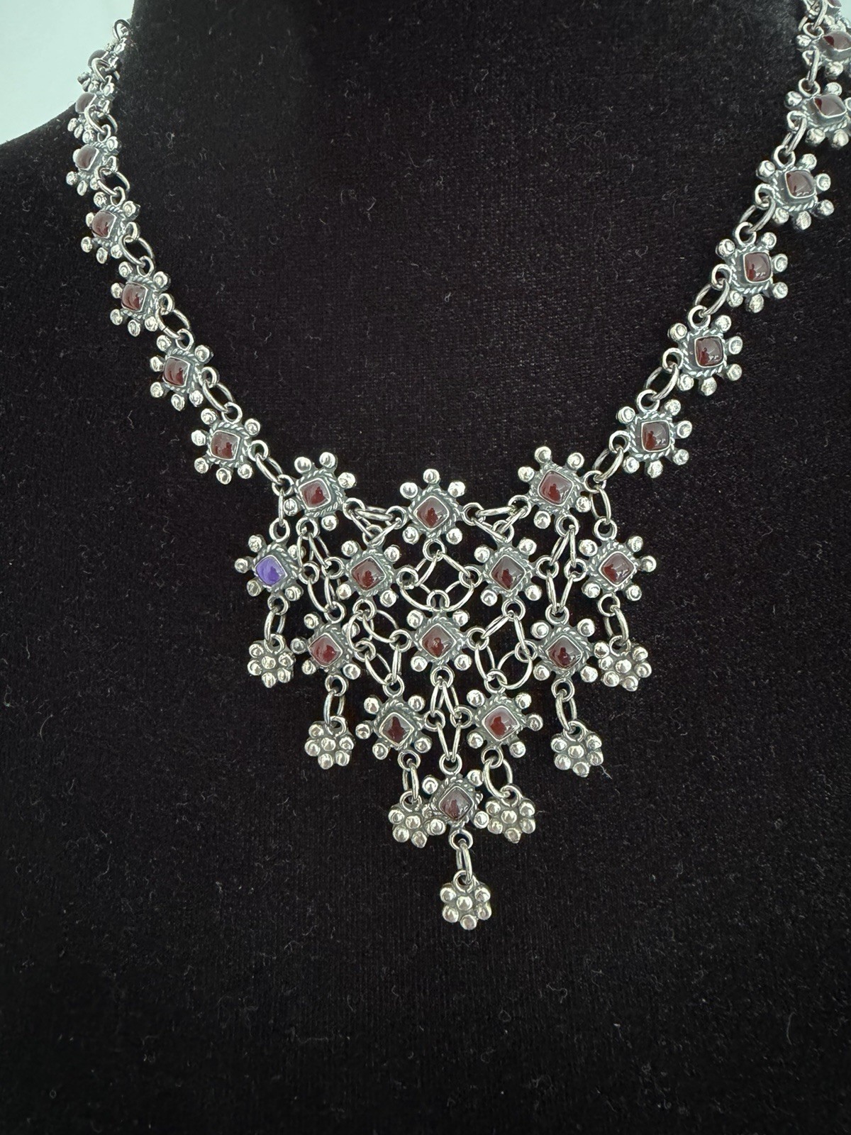 Vintage Taxco Mexican sterling silver festoon bib necklace with amethysts