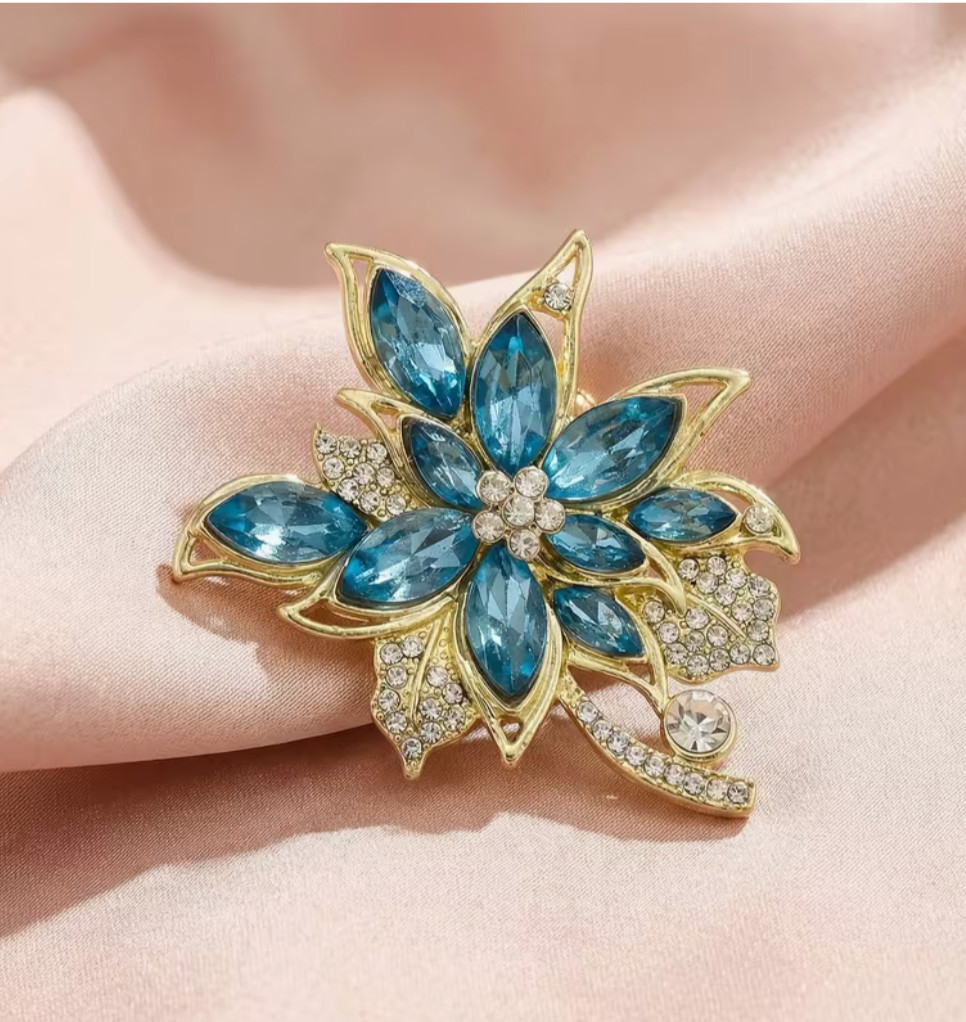 Sparkling Blue Petal Flower Brooch Pin Gold Alloy Rhinestone Crystal Accessory