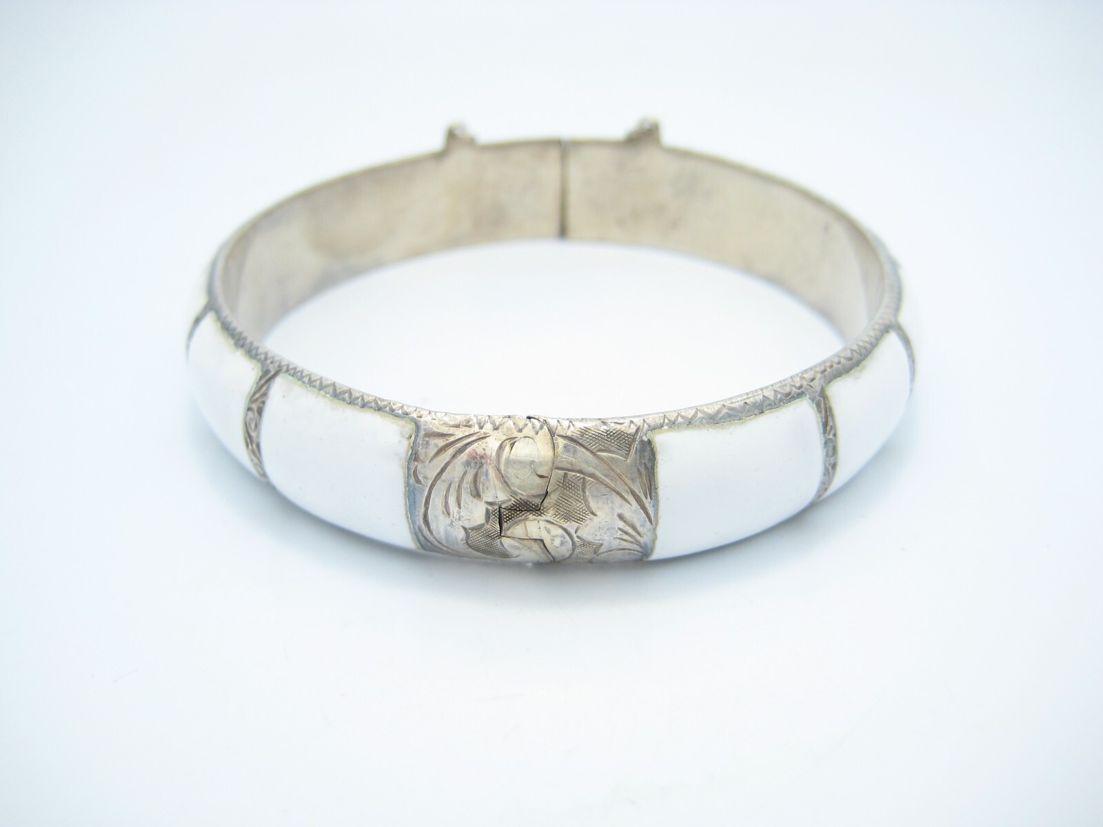 Sterling Silver 13.2mm Etched White Stone Safety Chain Cuff Bracelet