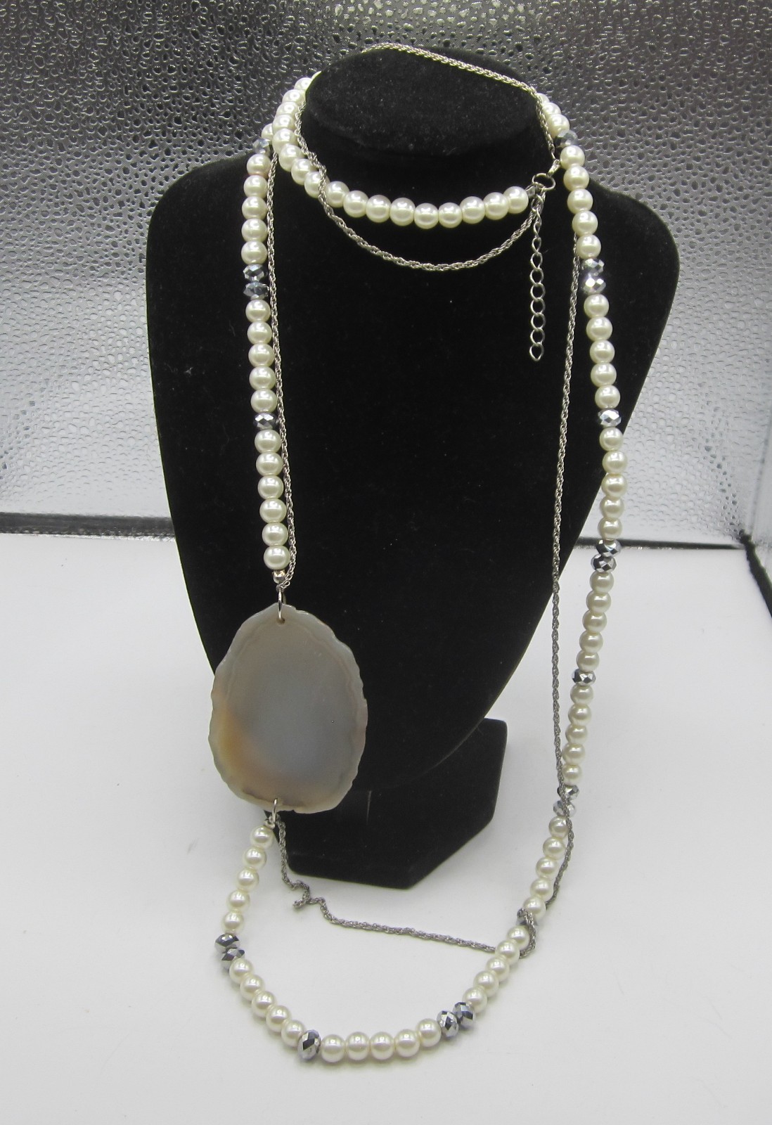 Agate with White & Gray Glass Beads & Silver Chain Necklace 40″
