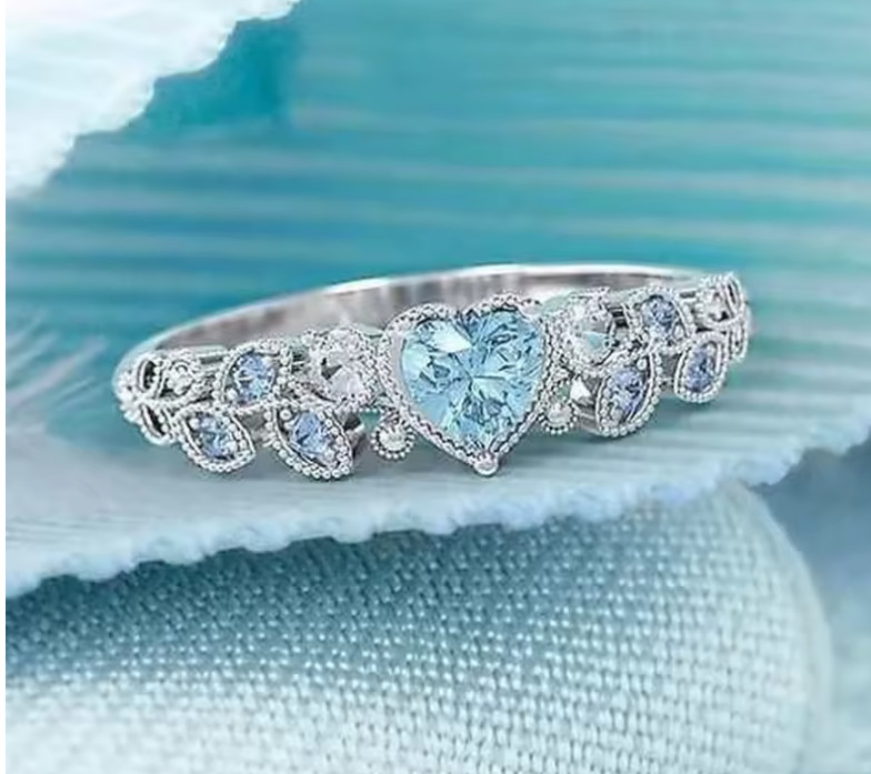 ​Blue Heart Ring – Vintage Style Flower Vine Jewelry – Perfect Gift for Her