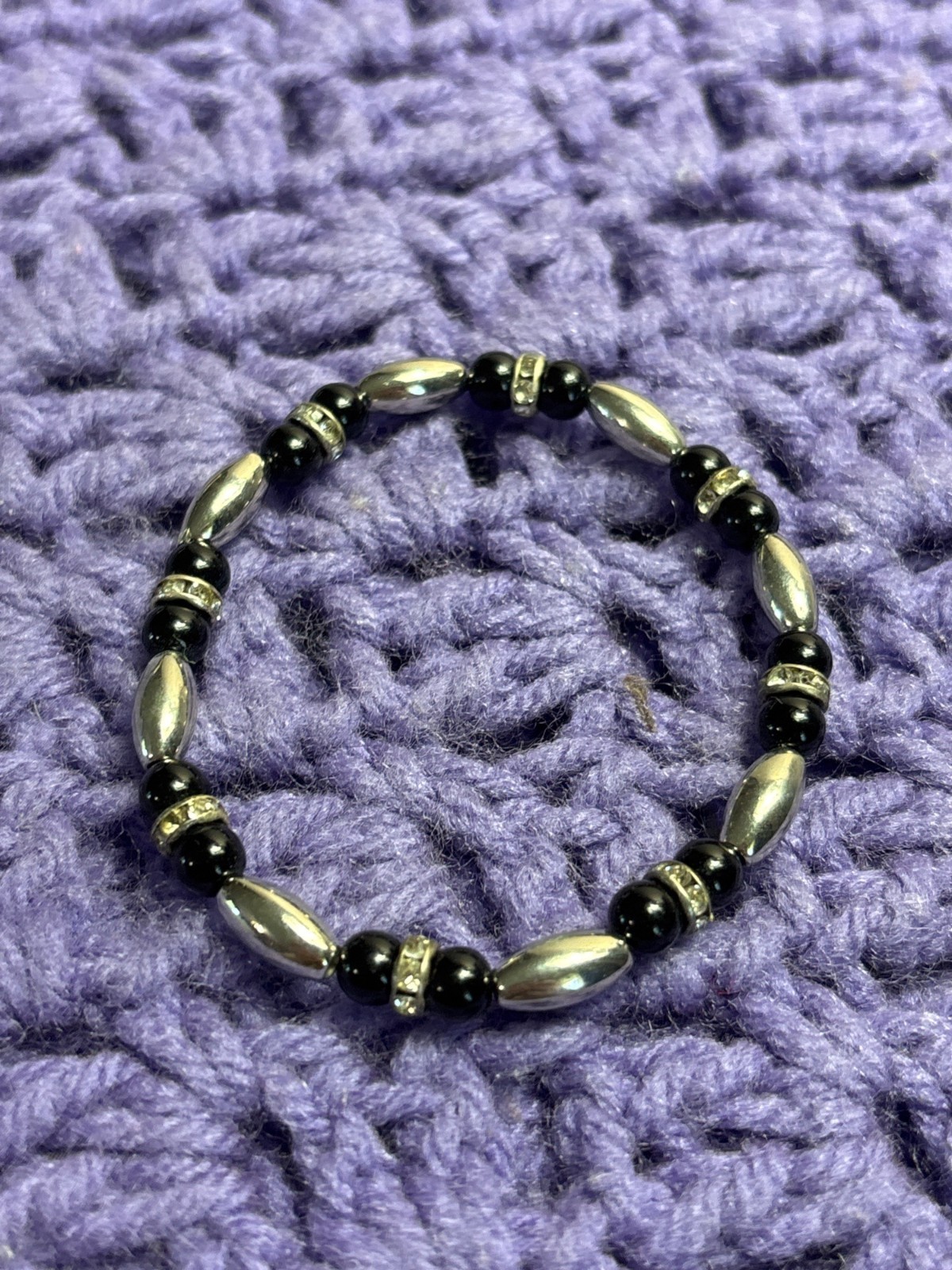 Silvertone Black Clear Rhinestone Beaded Stretchy Bracelet 6.5 inches Unstretch