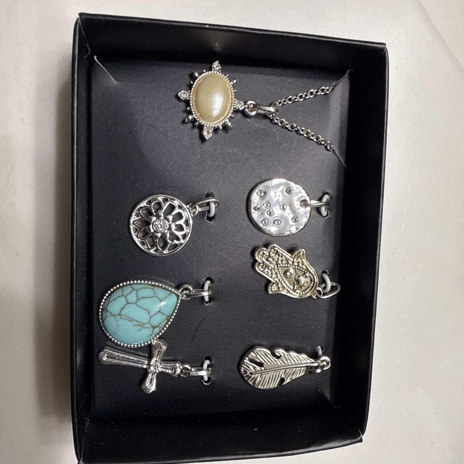 7 Days of The Week Charm Necklace Silver Tone Interchangeable Charms