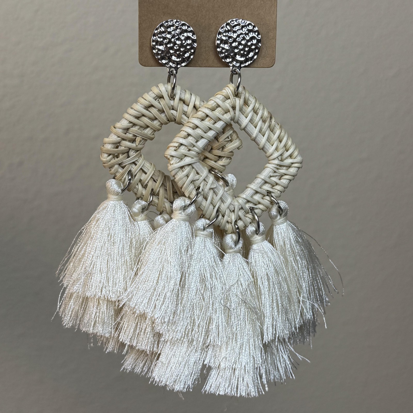 White Rattan Tassel Dangle Drop Earrings 3.5 In Womens Boho Statement Western