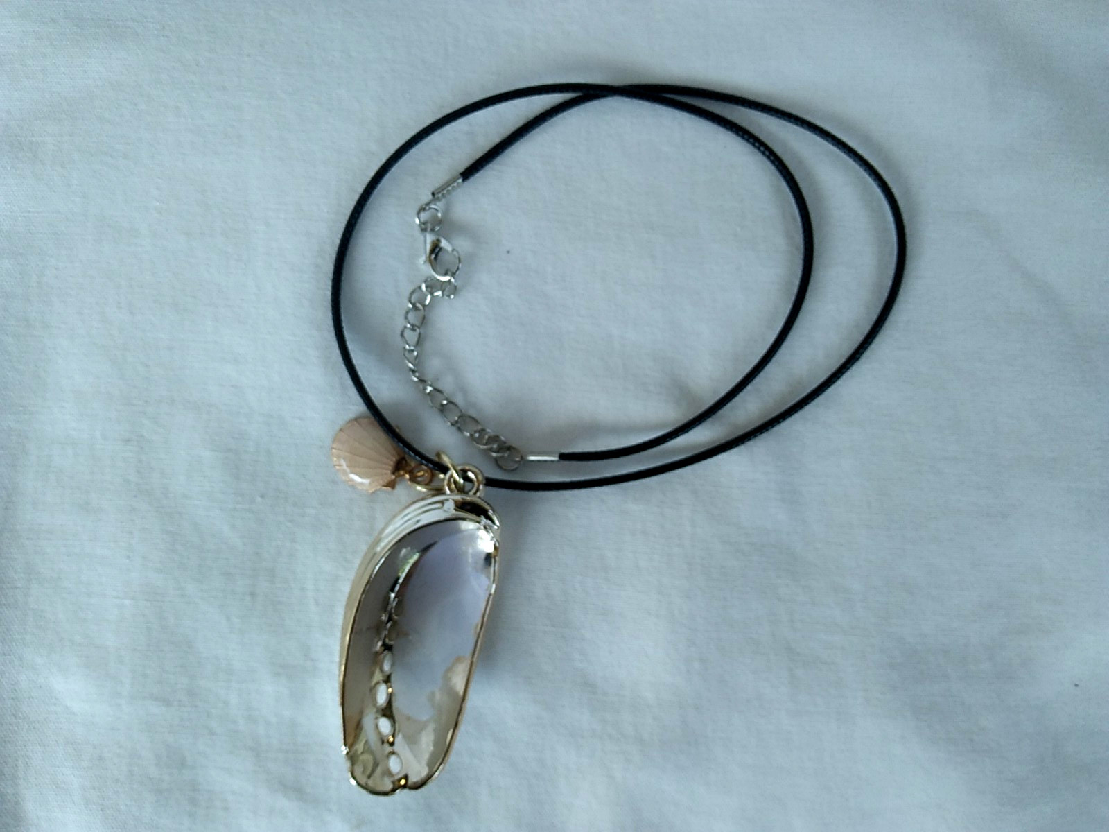 Abalone Clam Shell Pendant Necklace 19″ Women’s Jewelry US Seller Gift