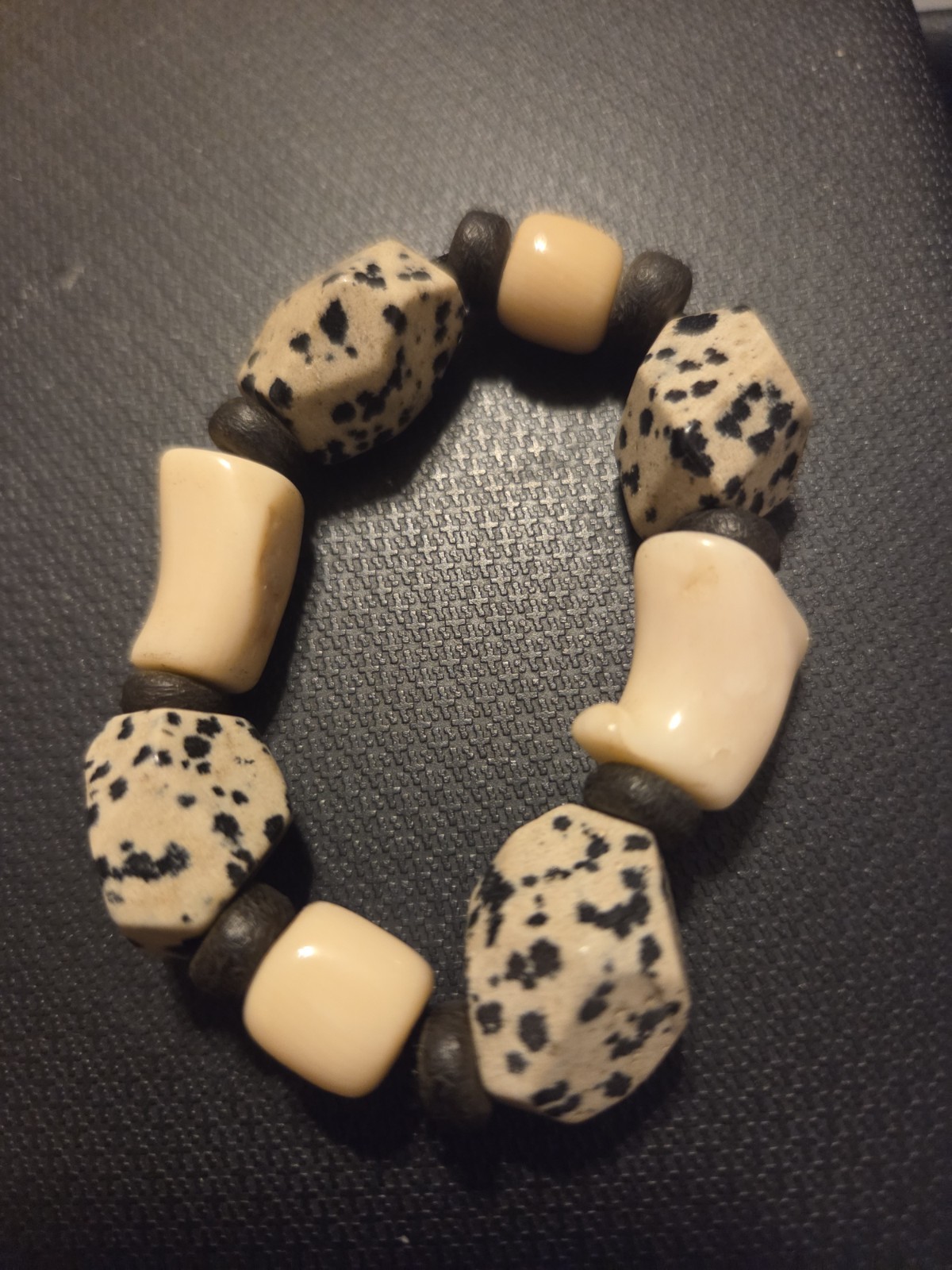 Beautiful White Coral & Dalmation Jasper Gemstones Stretch Bracelet 6.5inches