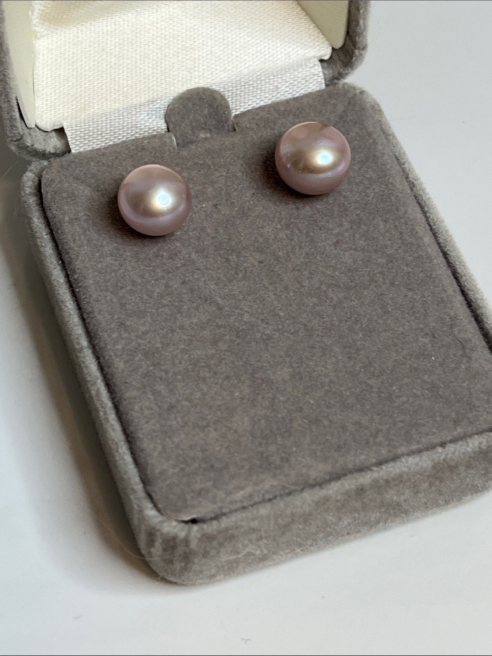 Pink/Lavender Pearl Stud & Gold Earrings – Elegant Women’s Jewelry