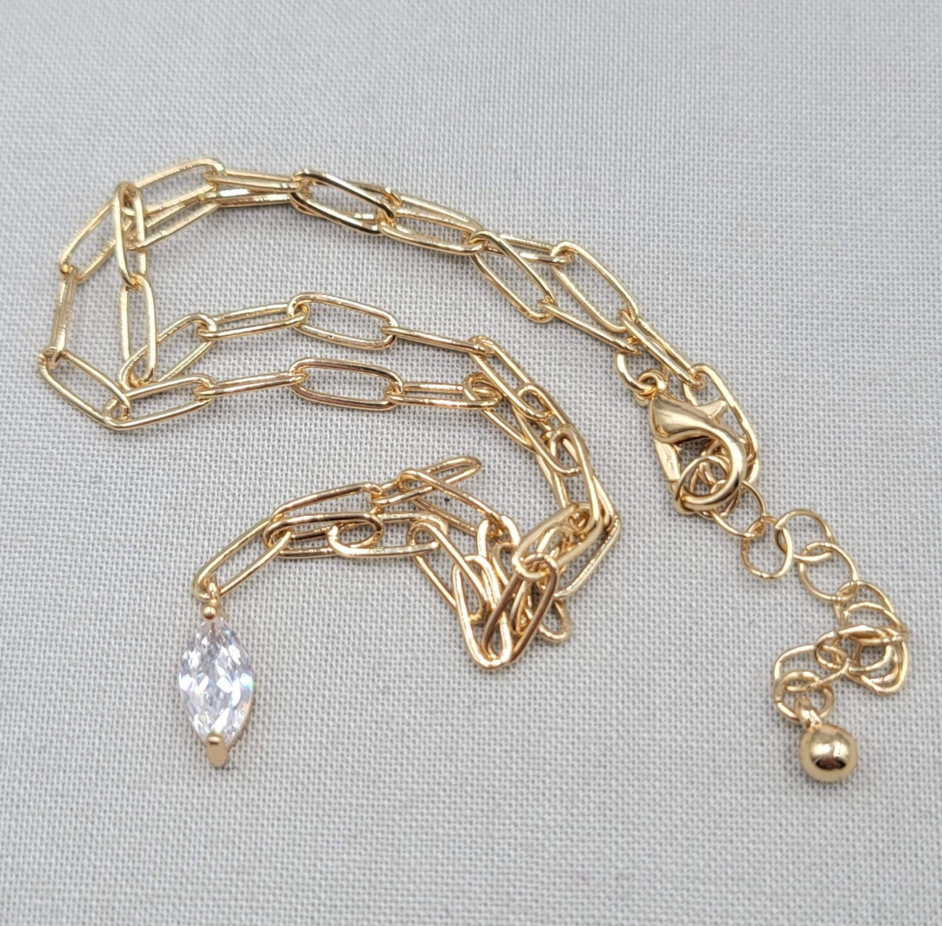 Marquise Crystal Pendant Choker Necklace Gold tone Chain Link 14″-16″