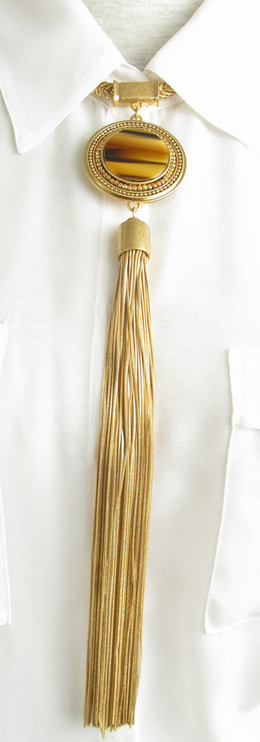 Vince Camuto Gold Tone Brown Horn Circle Y Tassel Necklace $158 NWT