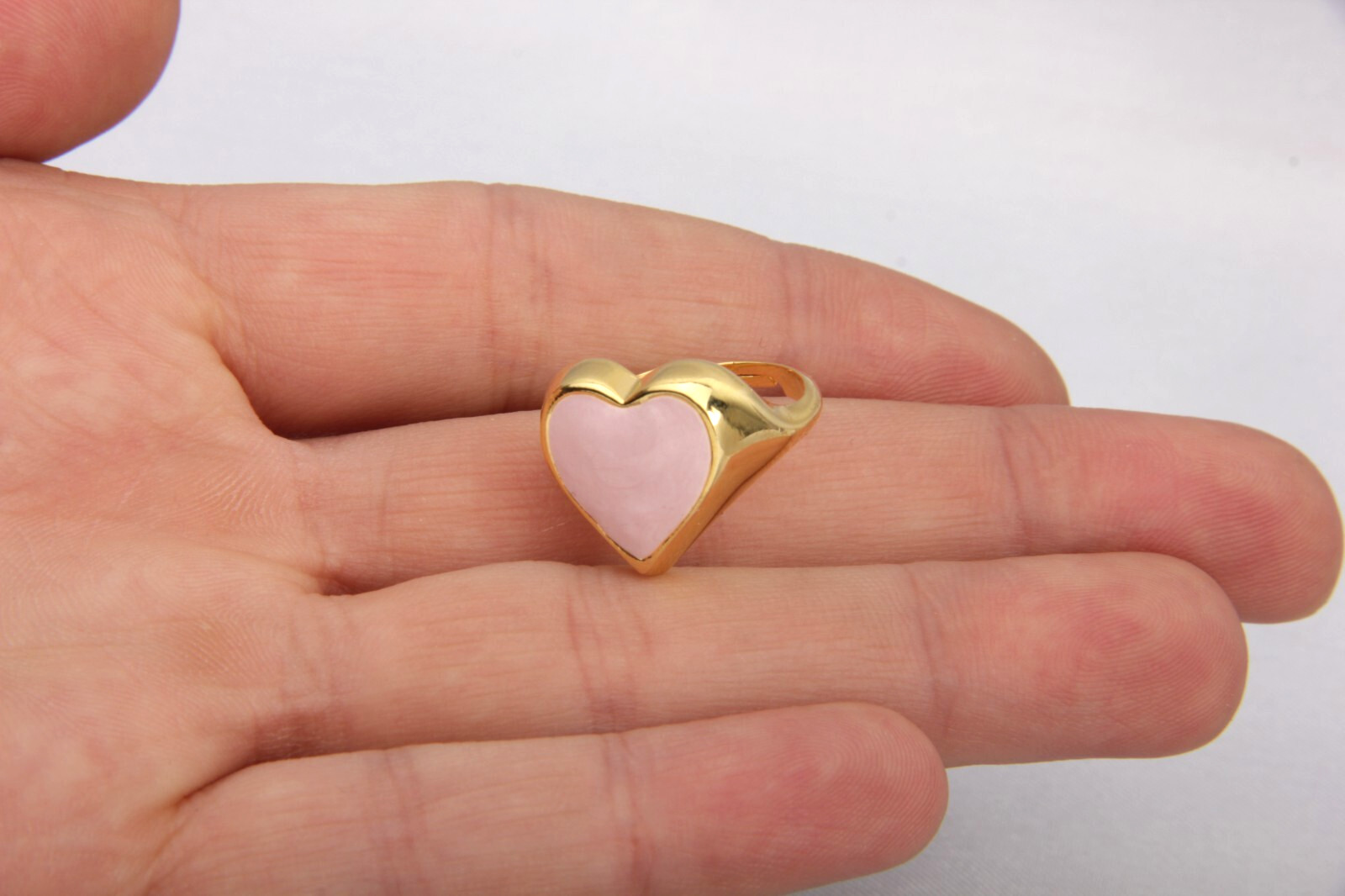 17-18mm 24k Shiny Gold Heart Rings, Pink Enamel, Gold