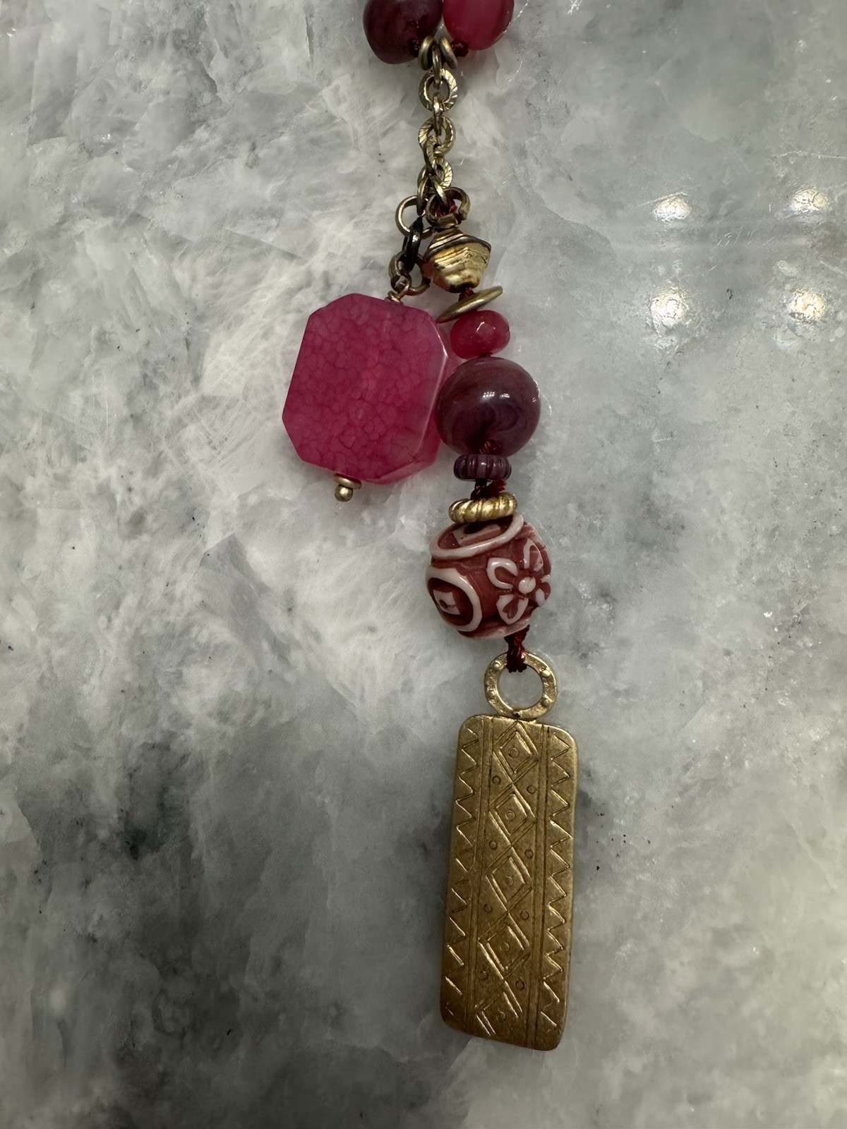 Chico’s Tibetan Style Pink Purple Beaded Gold Tone Chain With Dangle Pendant