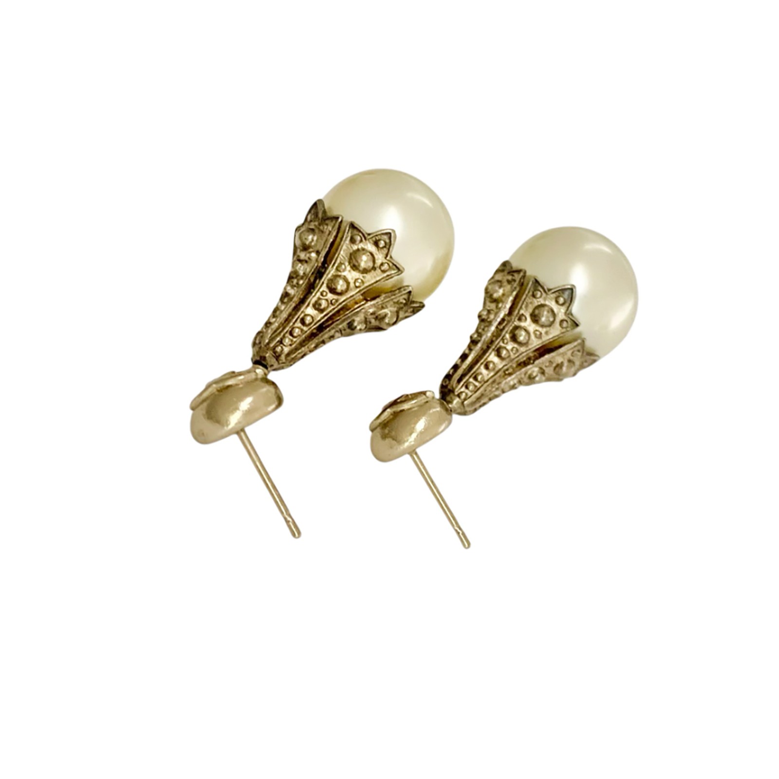 CHANEL CC Logos Pearl Teardrop Dangle Earrings Gold Tone 03P Auth #2606