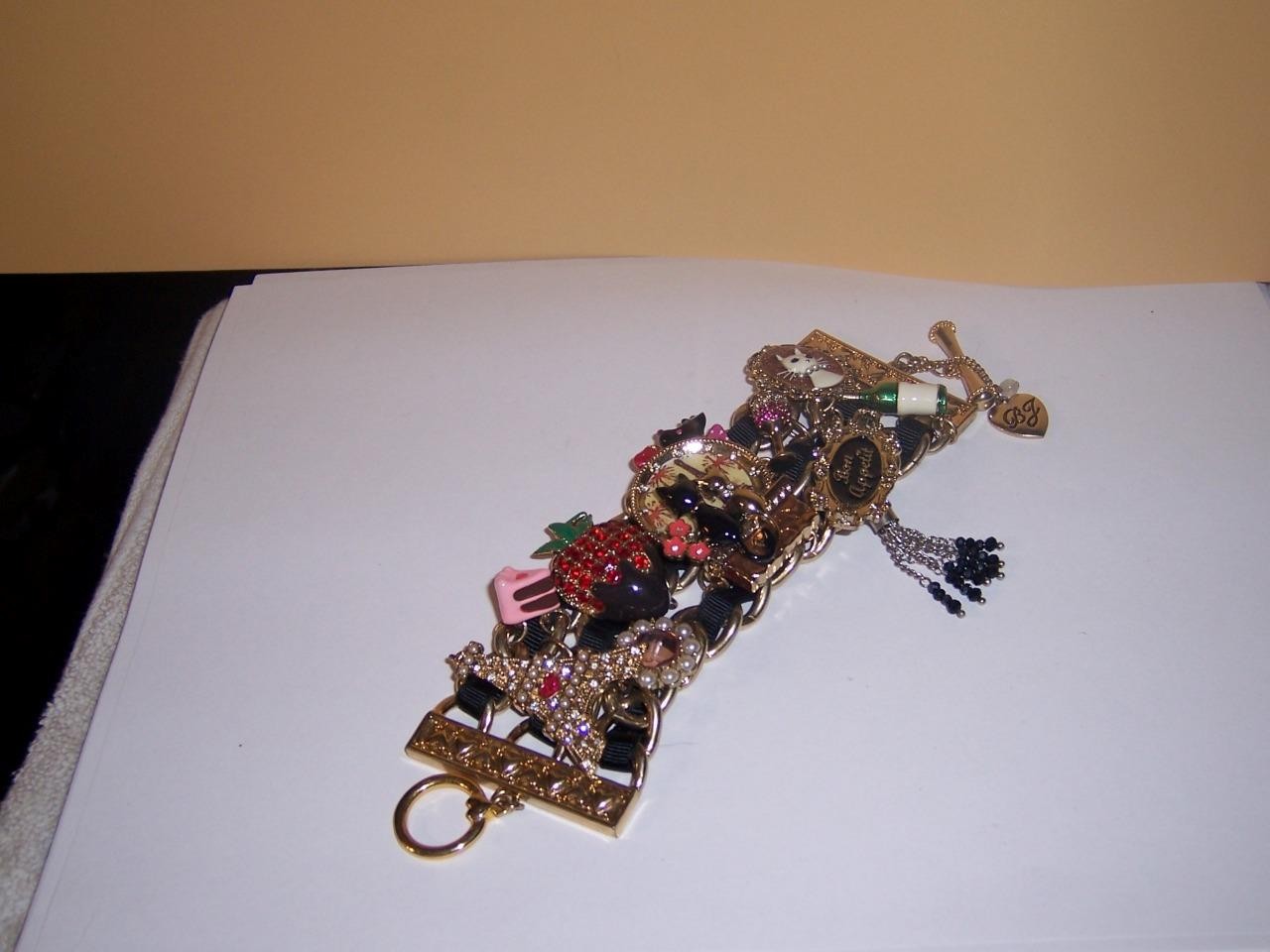 BETSEY JOHNSON PARIS EIFFEL TOWER ENAMEL CATS CLOCK RHINESTONES BRACELET