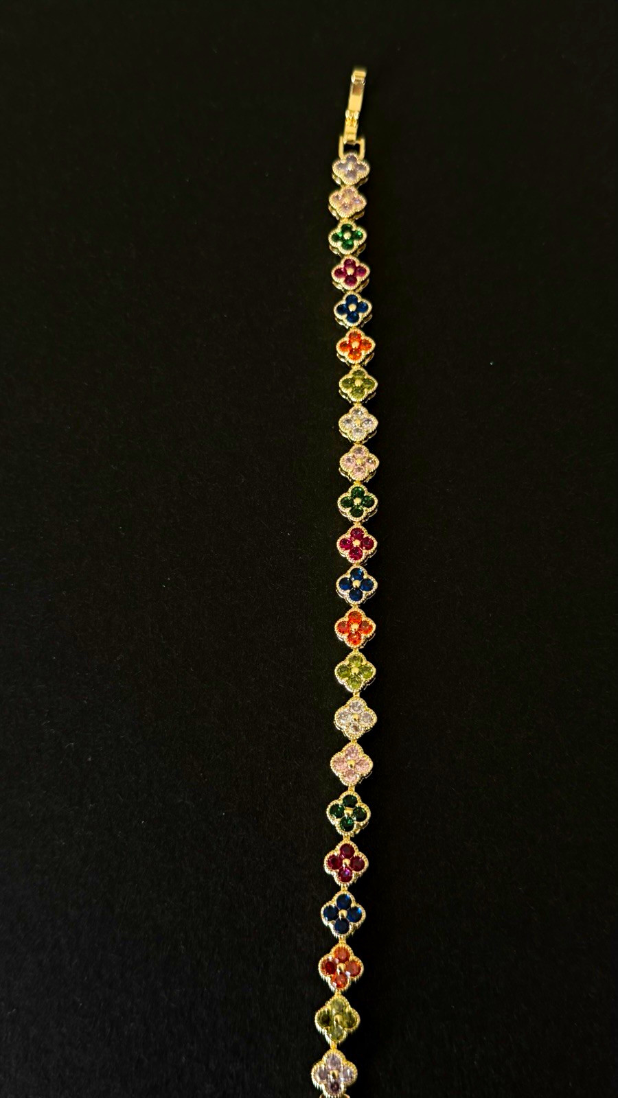 Gold Tone Link Tennis Bracelet 8 in Fold Over Clasp Clover Multicolor Crystal
