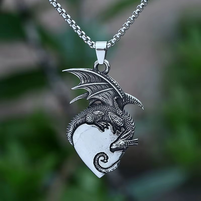 3D Dragon Heart Pendant Necklace Metal Pearl Chain Jewelry Punk Rock Couple Gift