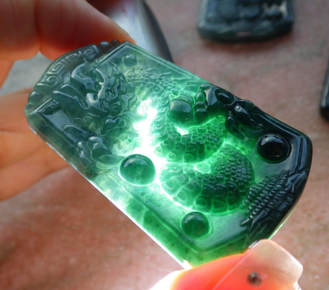 1Pcs Icy Green Burma Grade Natural A Jade jadeite Pendant Dragon Bead 龙 683097