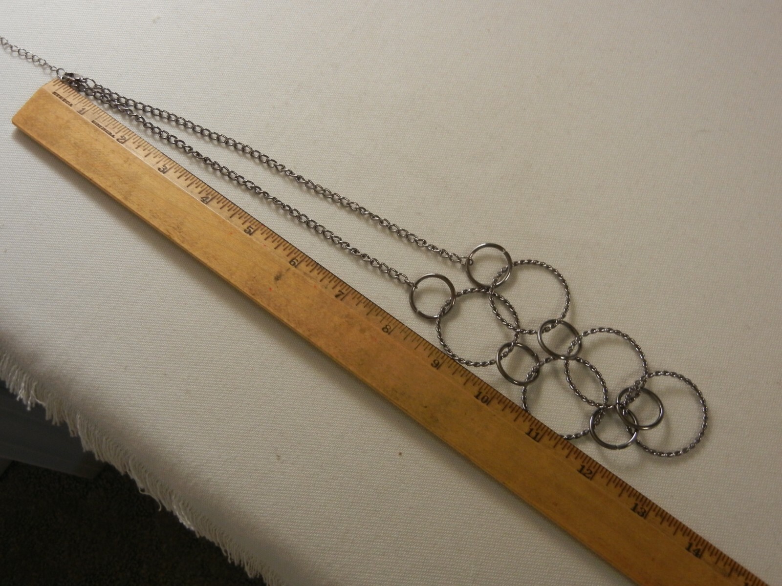 Pretty Dark Silver Tone Round Twisted Circles Link Chain Necklace 24 – 27″