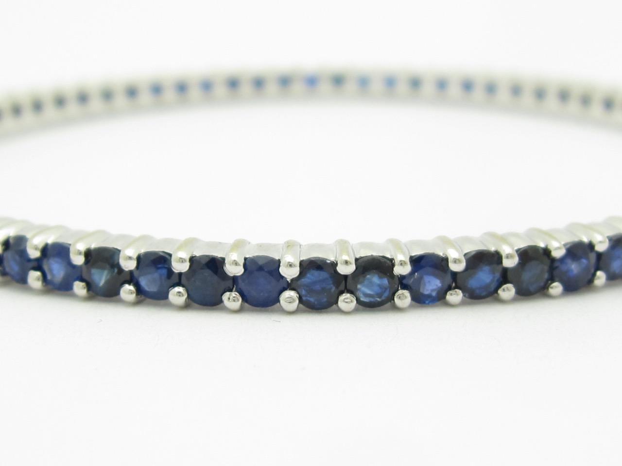 18k White Gold Blue Sapphire Eternity Bangle Bracelet 9.02ct tw 15.2 Gr 3.46mm W