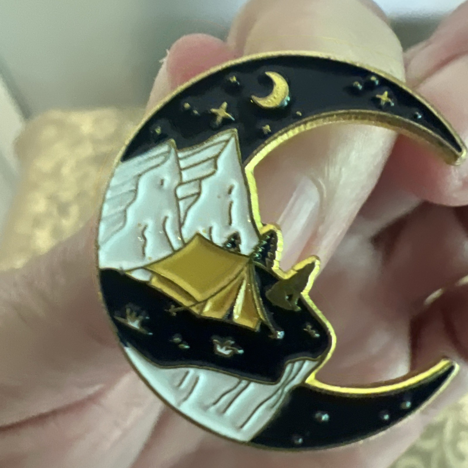 Enamel Pin Crescent Moon Night Outdoors Brooch Backpack Camping Hiking Tent