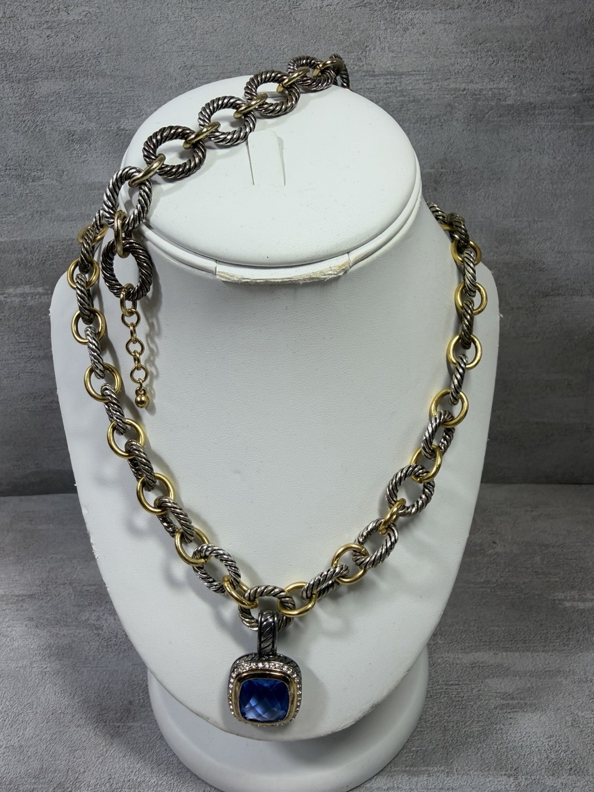 Premier Designs Blue Crystal Pendant Necklace / Bracelet Set Hinged Pendant