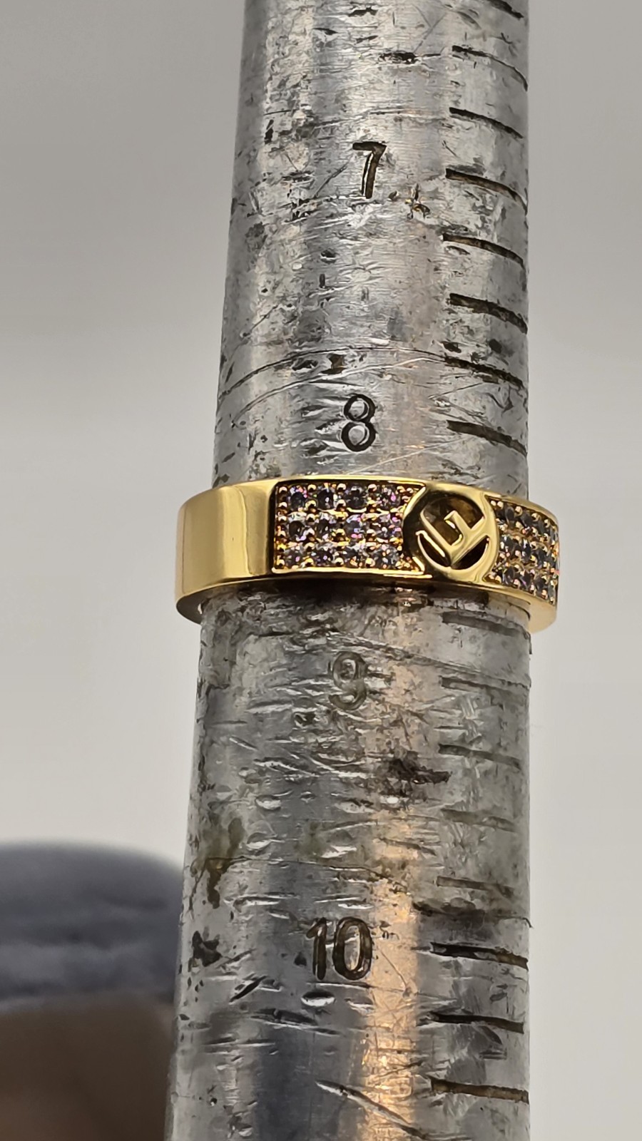 Fendi FF Logo Ring Gold Tone Pave Crystal Band Size 8.5 Made In Italy