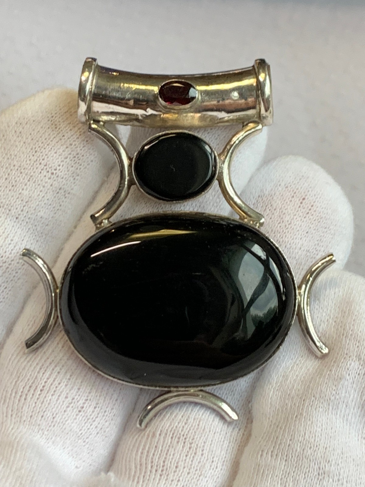 Sterling Silver Pendant 30g Fine Jewelry Black Onyx & Cranberry Color *READ*