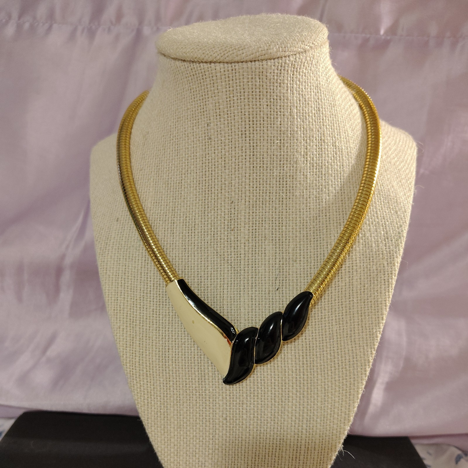Vintage 80’s Black Gold Bib Necklace enamel