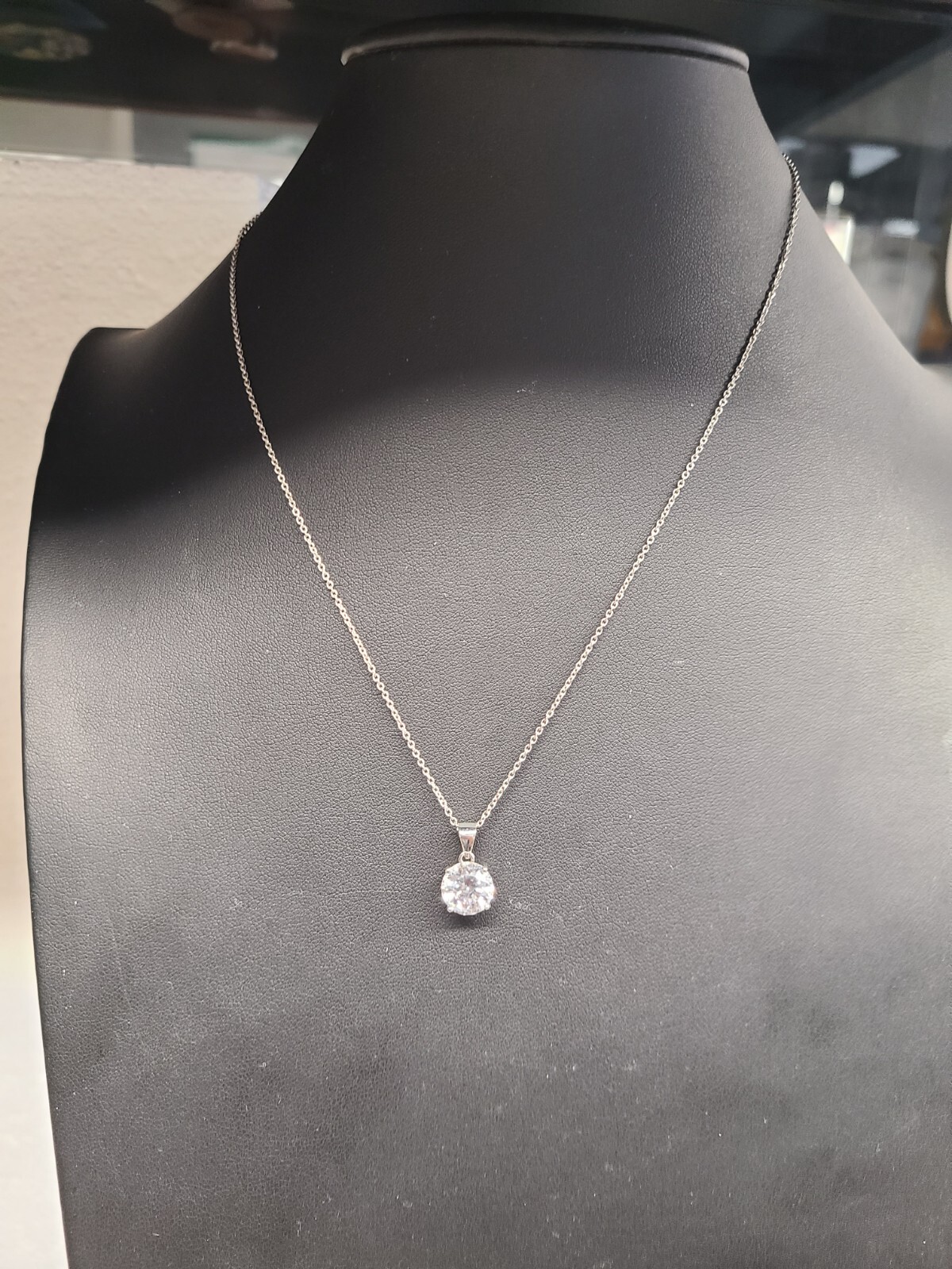 925 CZ Solitaire Chain & Pendant 16″ 2.4 Grams
