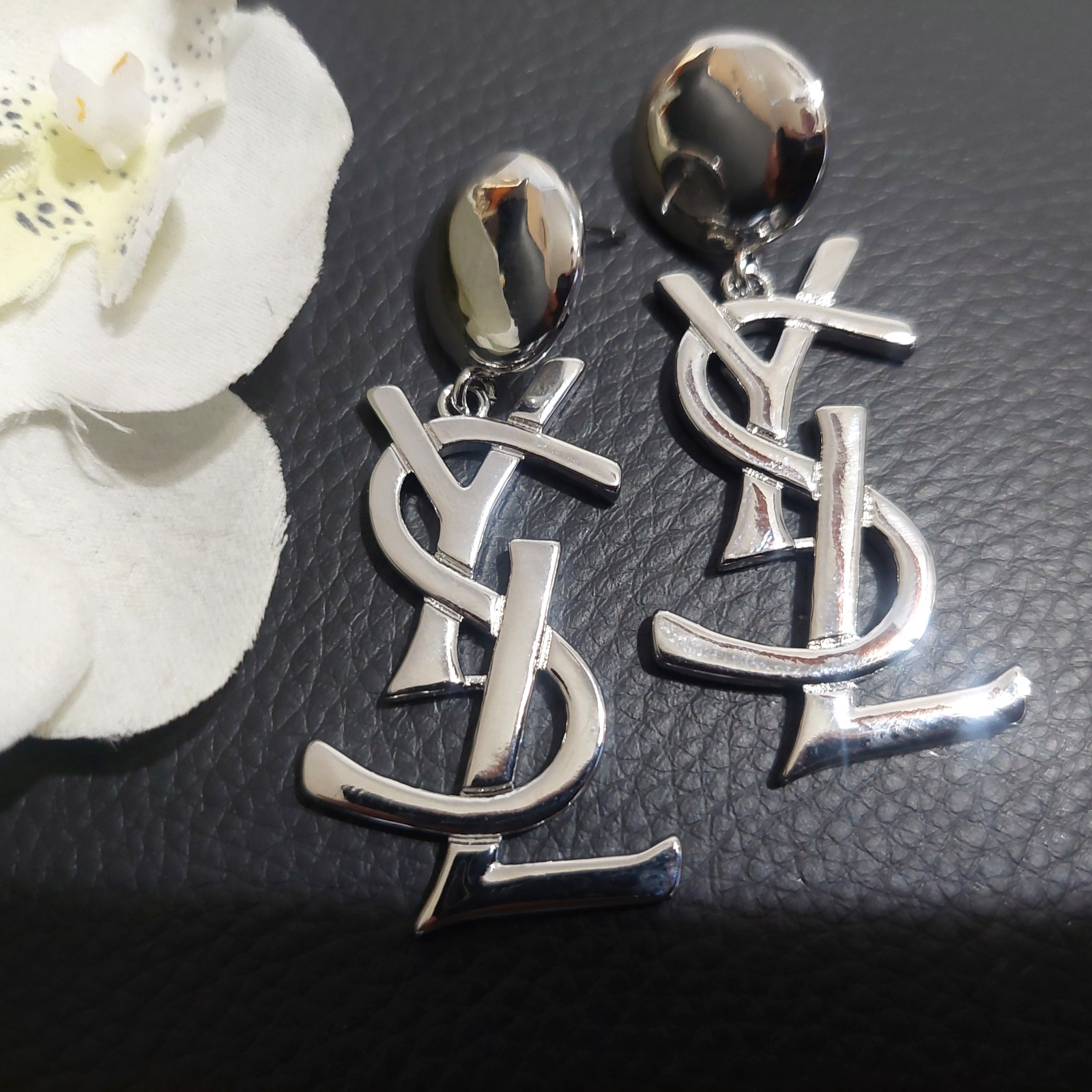 Auth. YVES SAINT LAURENT YSL Dangle Drop Large LOGO EARRINGS Silver Tone