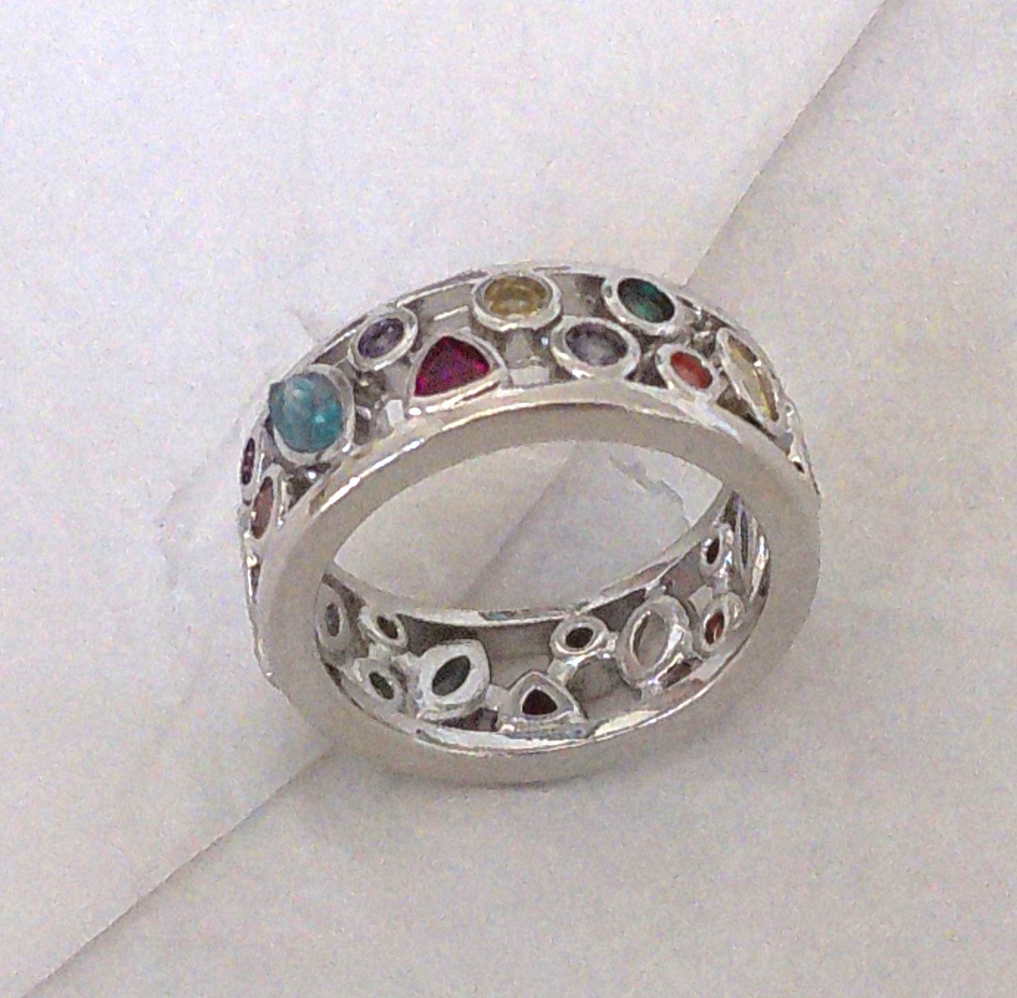 New Silvertone Multicolored Crystal Band Ring Size 7 Perfect for All Occasions