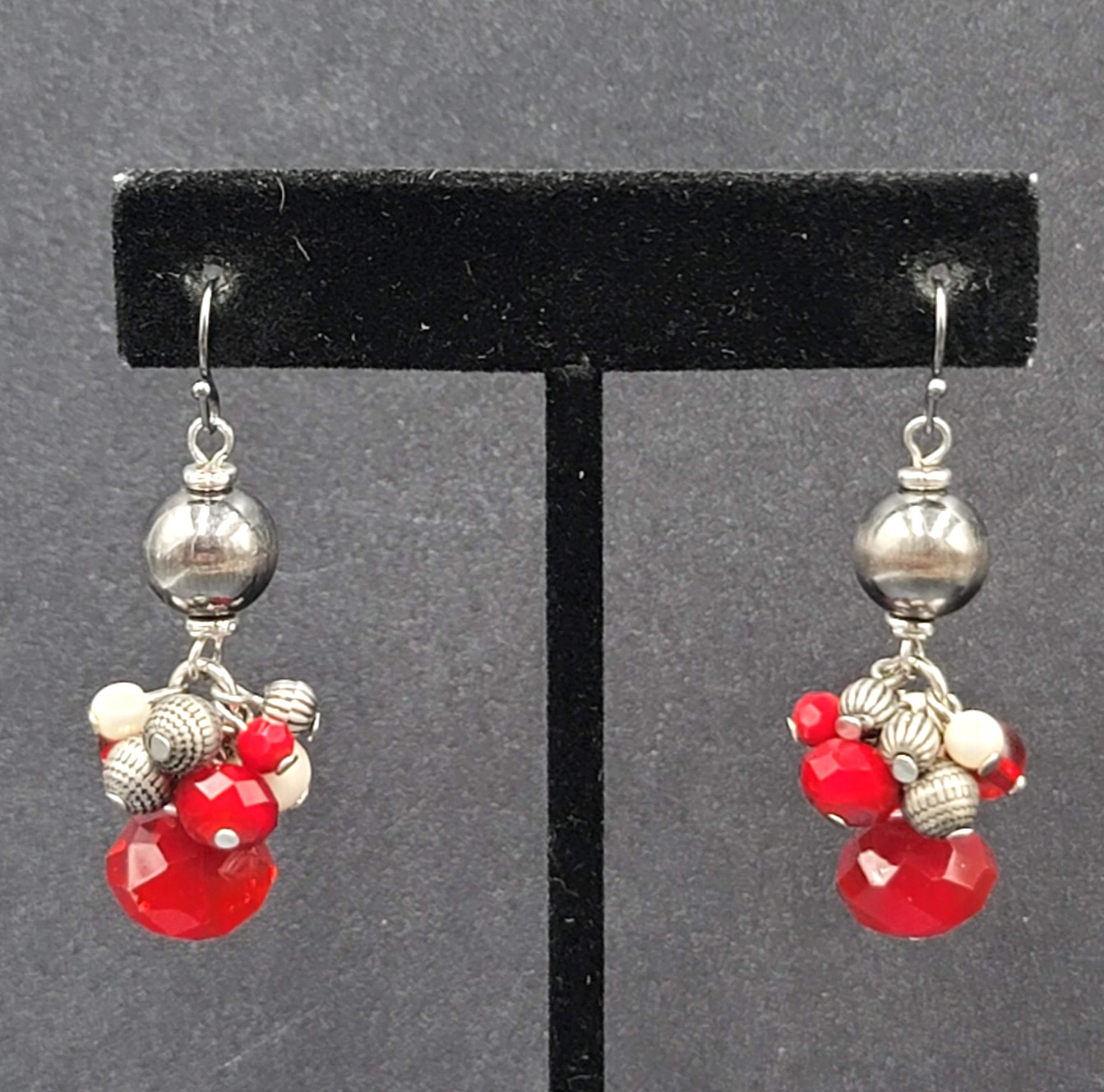 Pierced Earrings Silver tone Red Gray White Black Bead Dangle 1.5″
