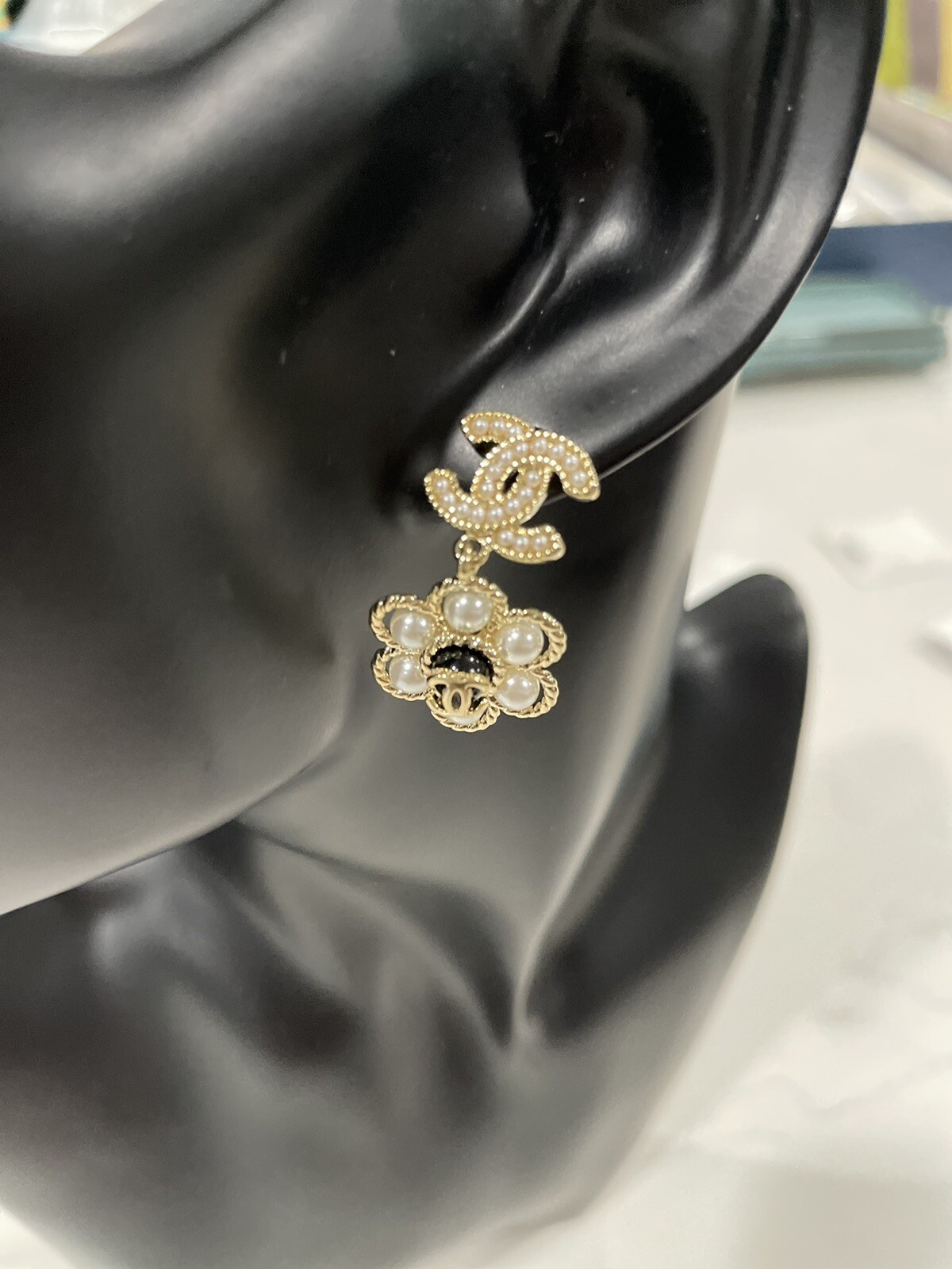 Durable, Lightweight And Long-lasting Fashion Earrings