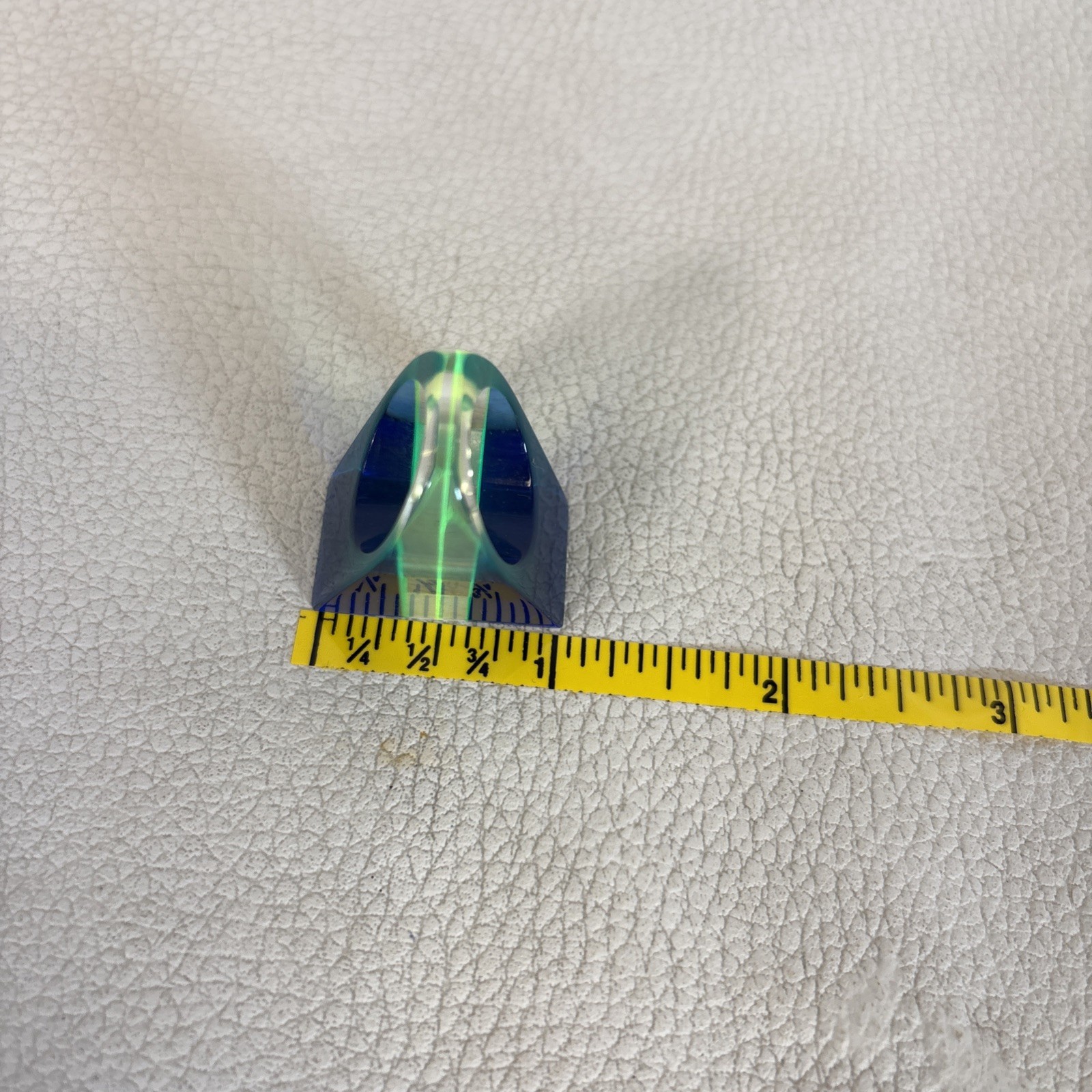 Vintage Resin Lucite Plastic Blue/Green Striped Multicolor Ring MOD Boho Size 6