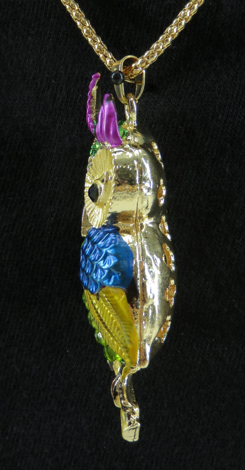NTW-Betsey Johnson Multi-Color Green Perched 3-D Owl Pendant Goldtone Necklace
