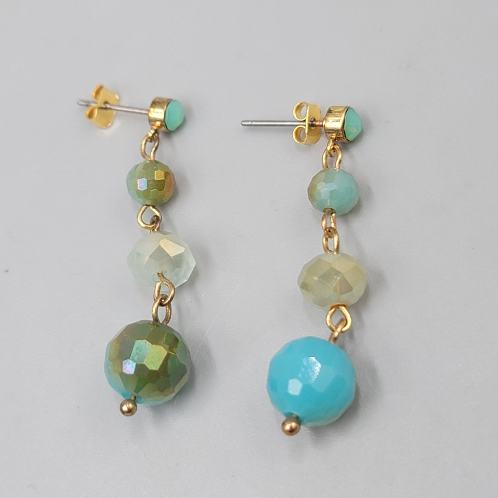 Blue Multicolor Glass Bead Pierced Earrings Gold tone Dangle 1.5 in