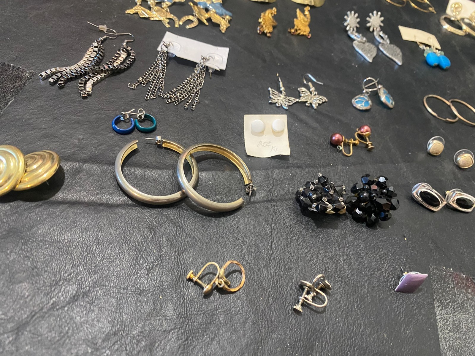 huge lot 125+ pairs earrings earring collection dangle stud hoop clip estate +