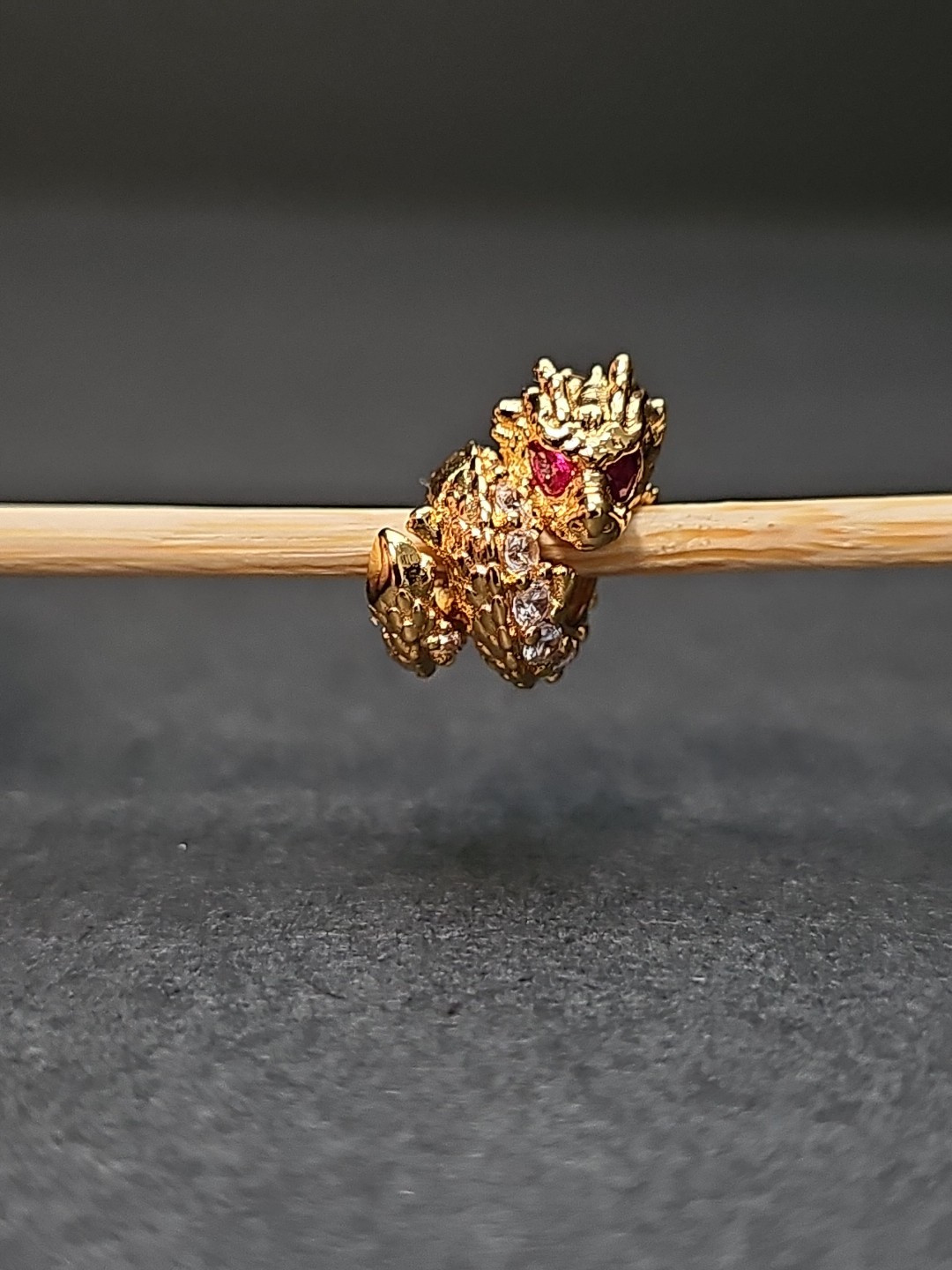 Pandora Chinese Year of the Dragon Charm 763069C01 2024 Lunar Year ALE MET