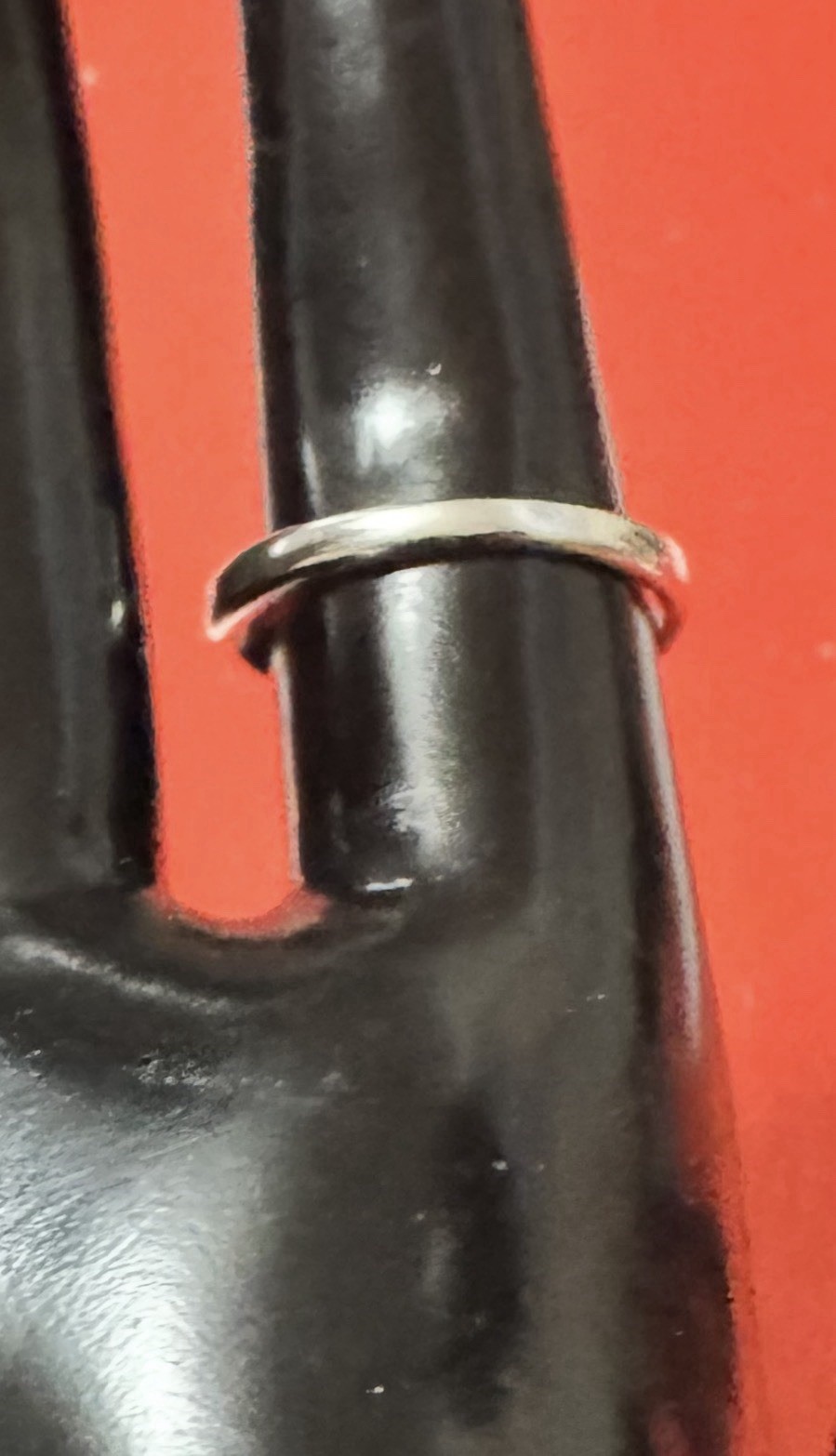 Silver-Tone Band Ring w/ Round White Crystal Cluster Stones • Size 8