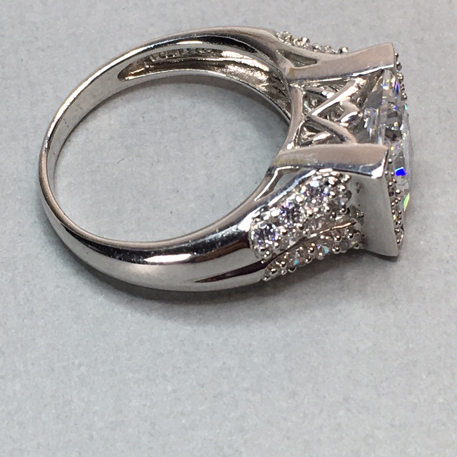 Square Radiant Cut CZ 925 Meda Sterling Silver Engagement Promise Ring Size 7.5