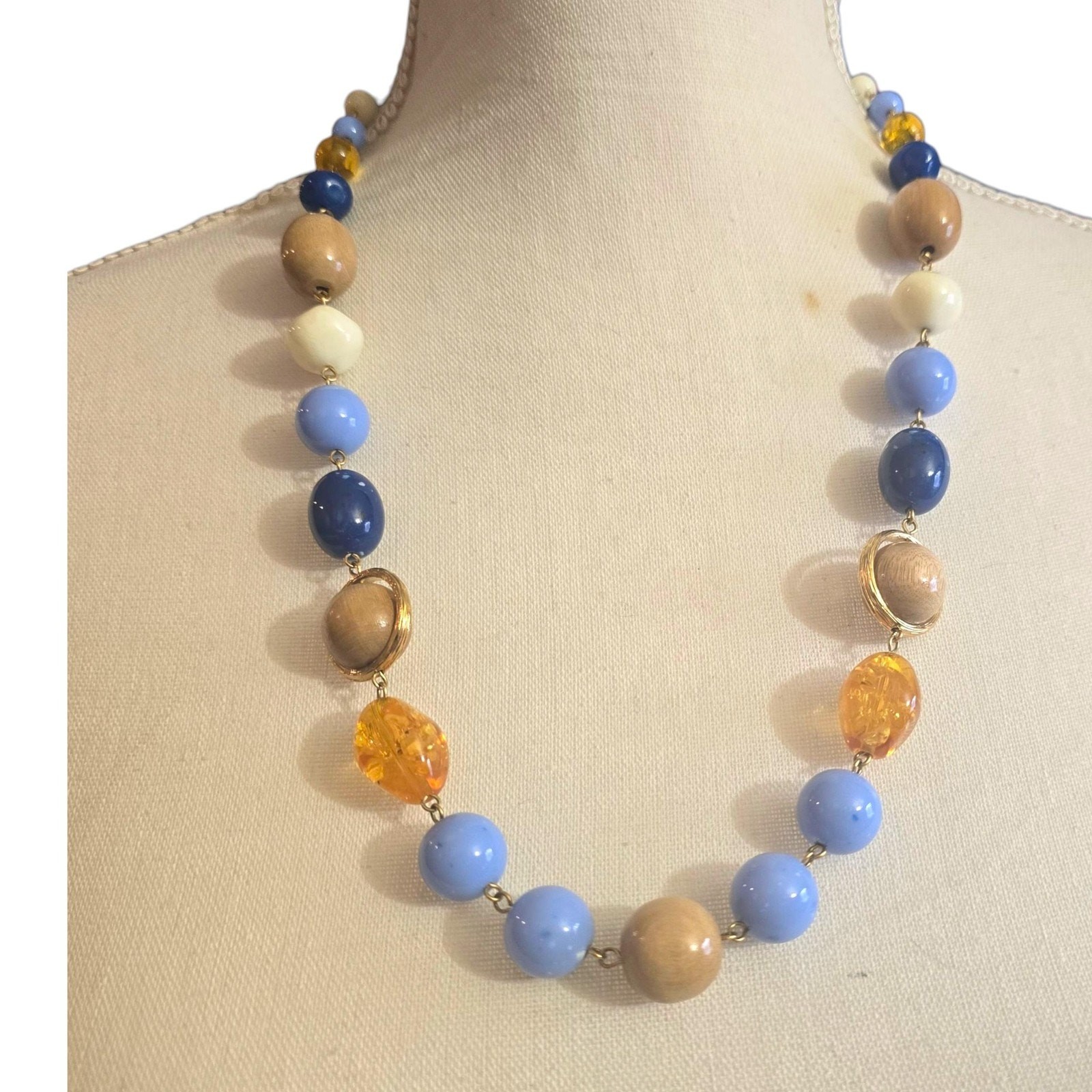 Necklace Vintage Liz Claiborne Wood Acrylic Blue White Beads 24″ Jewelry SKU2421