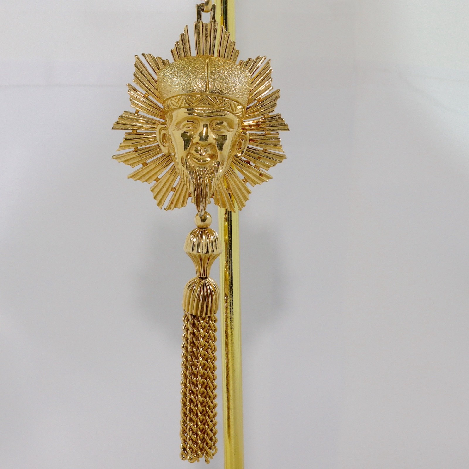 Vintage Nettie Rosenstein Gold-tone Head Pendant Curb Chain Necklace – NEW