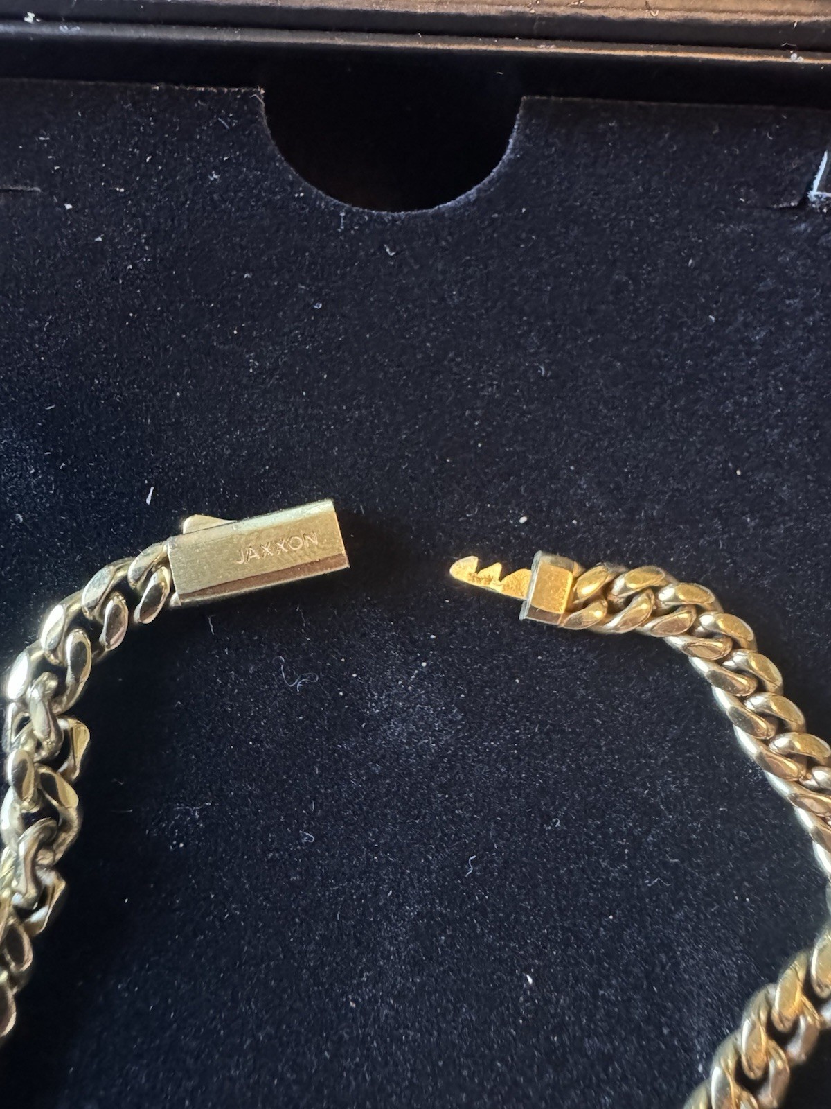 JAXXON Gold Cuban Chain 5mm 22” lightly used pre-owned with box