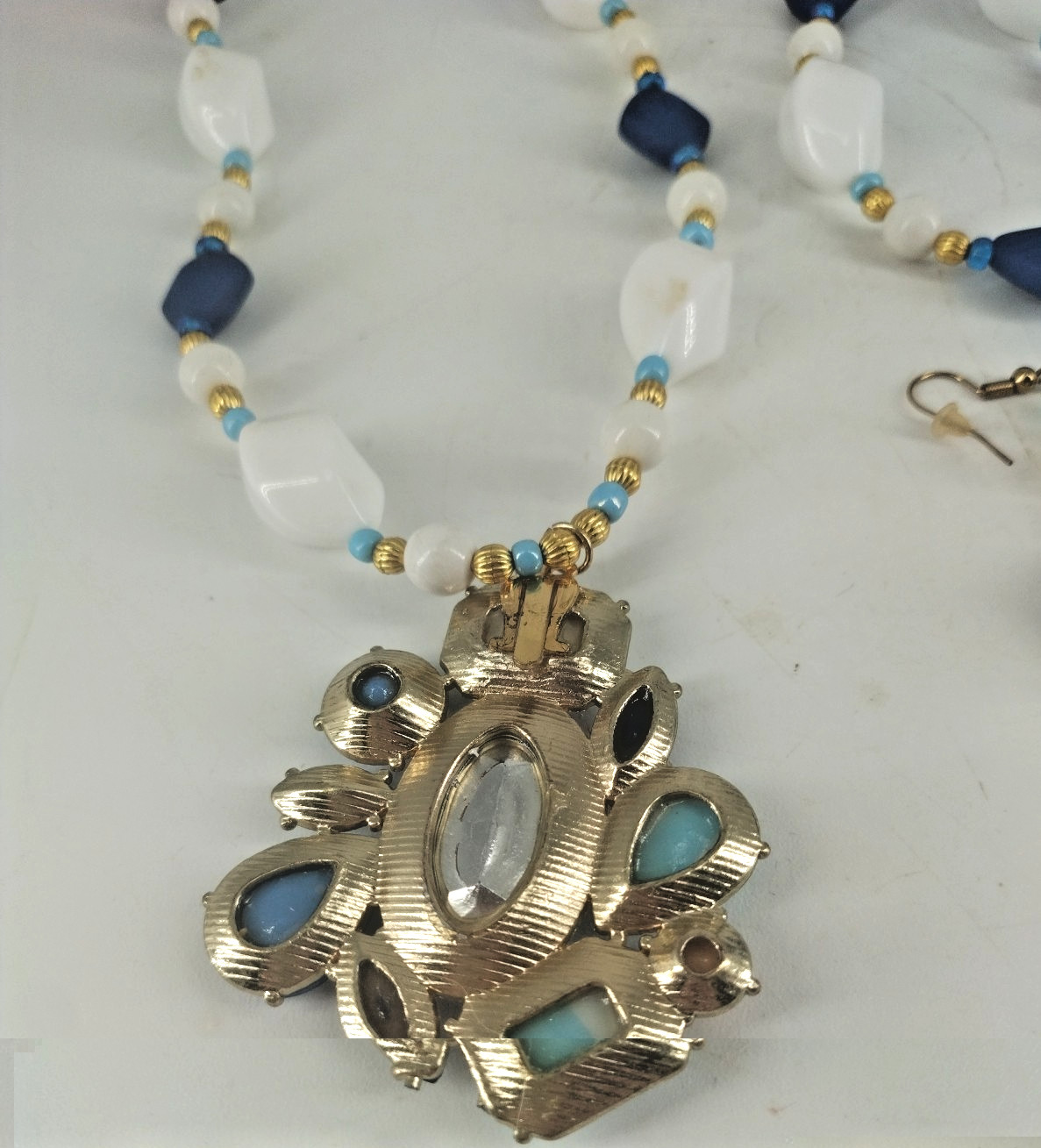 Costume Jewelry Blue Gold & White Beaded Bejeweled Pendent Necklace & Earrings