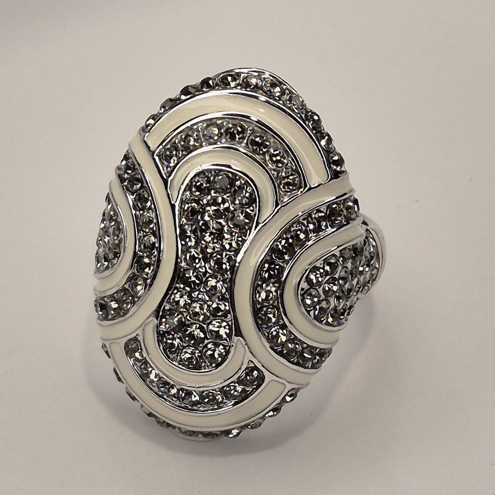 Akkad Cream White Enamel Clear Rhinestones silver tone Statement Ring Size 9 1/4