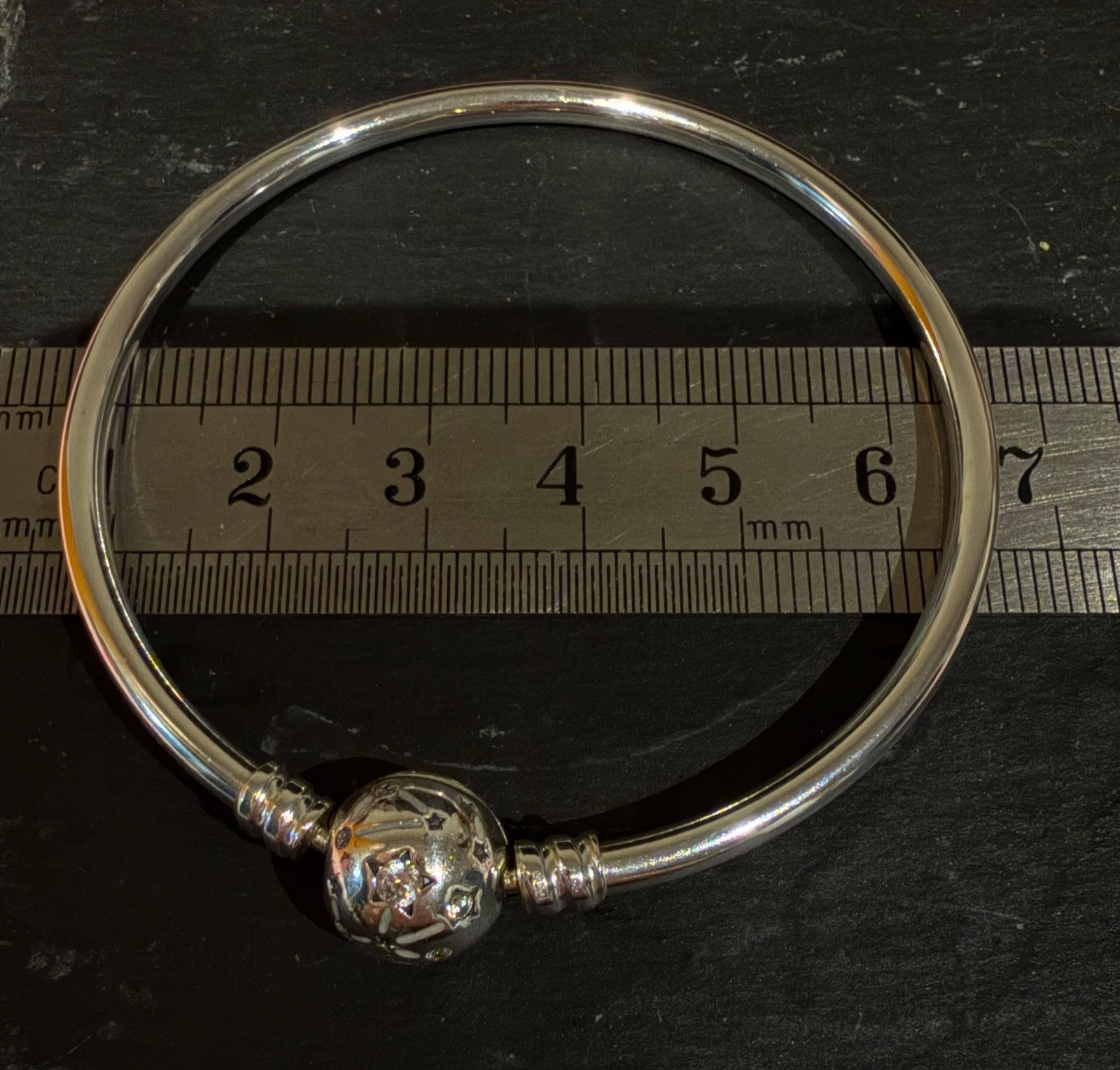 Pandora Moments Stars & Galaxy Bangle 590009C01-16 S925 RETIRED Size 16 With Box
