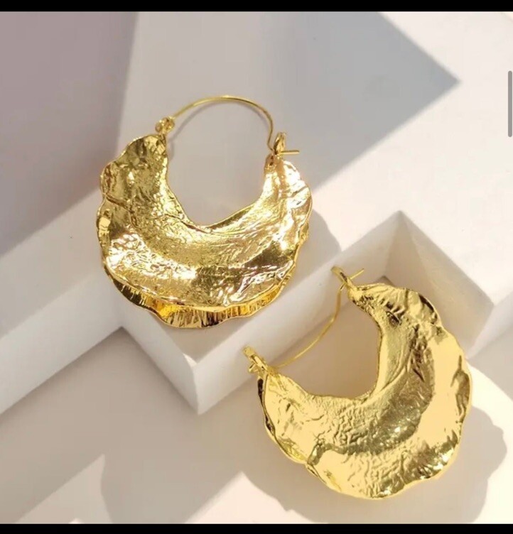 Big Gold Hoops Earrings Vintage Style Metal Chunky Statement Large Hoops Big