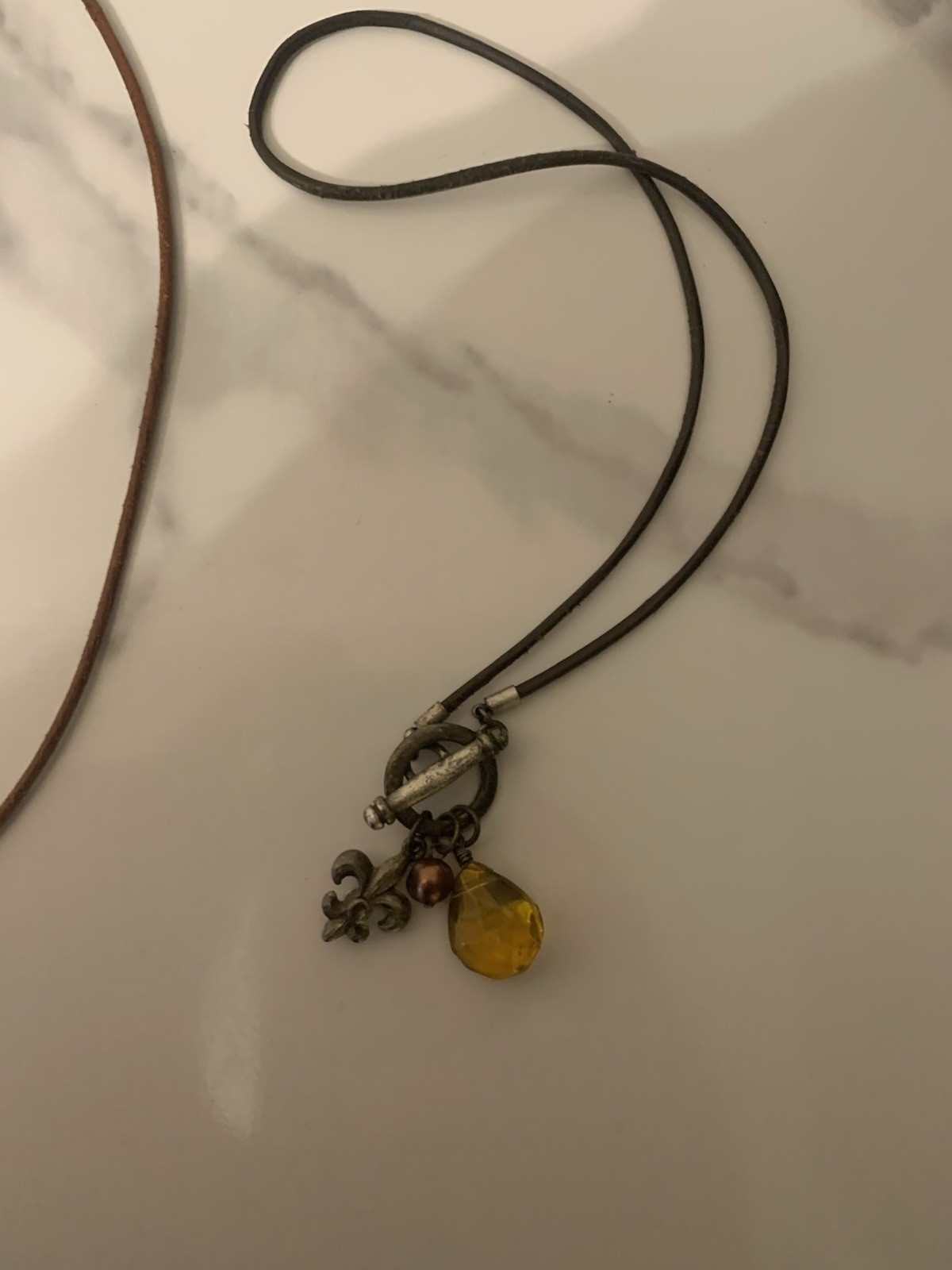 Lot Of 2 Necklaces