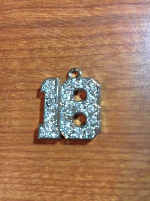 Graduation Tassel Charm Yeardate 1990-2023